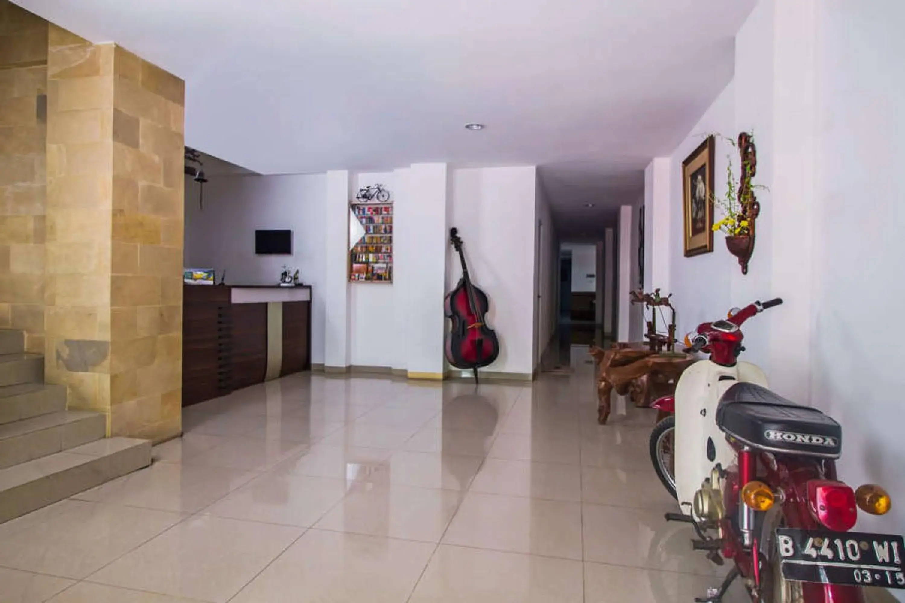 Lobby or reception in RedDoorz near Cilandak Town Square Lobby or reception in RedDoorz near Cilandak Town Square