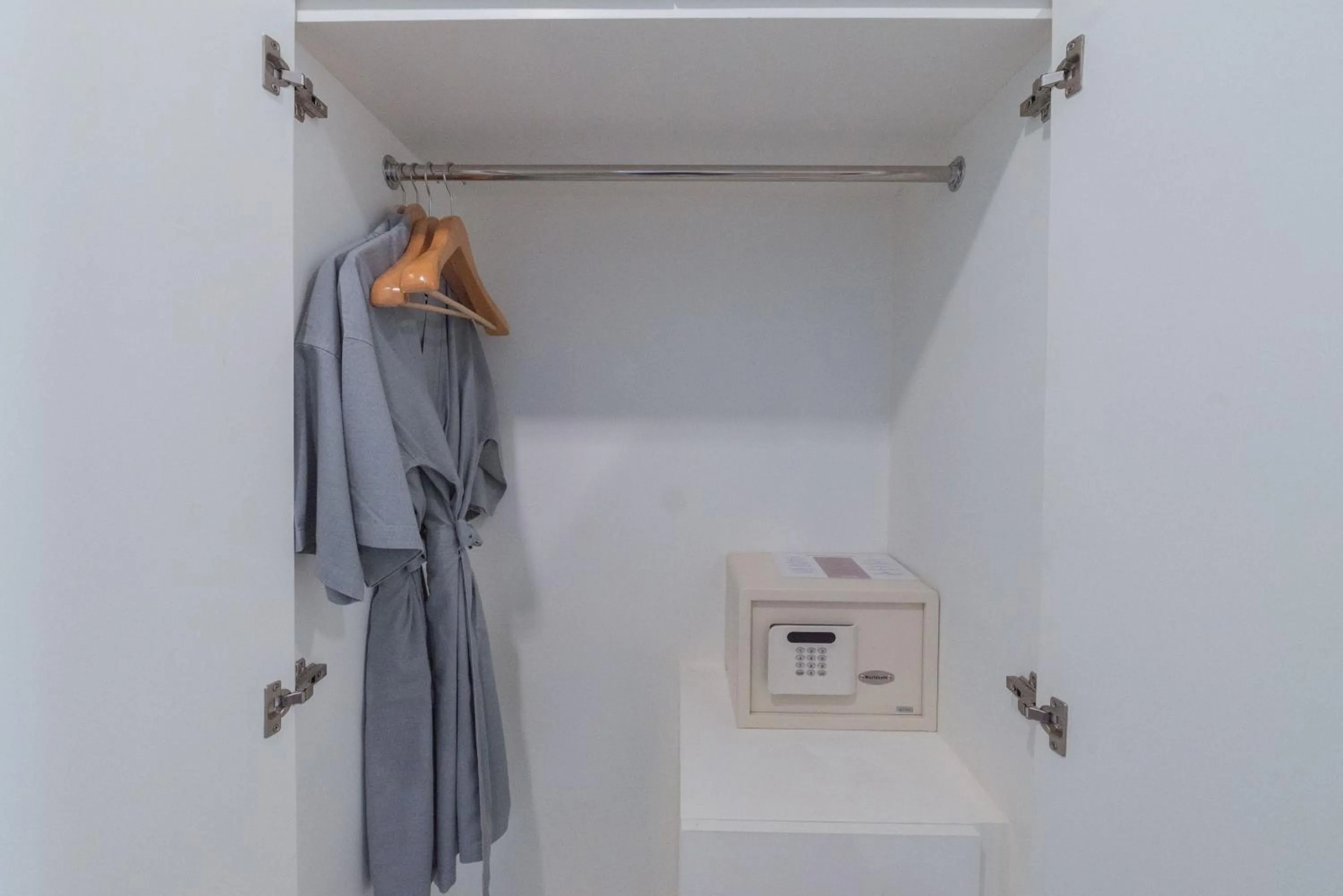 safe in Jasmine Resort Sriracha