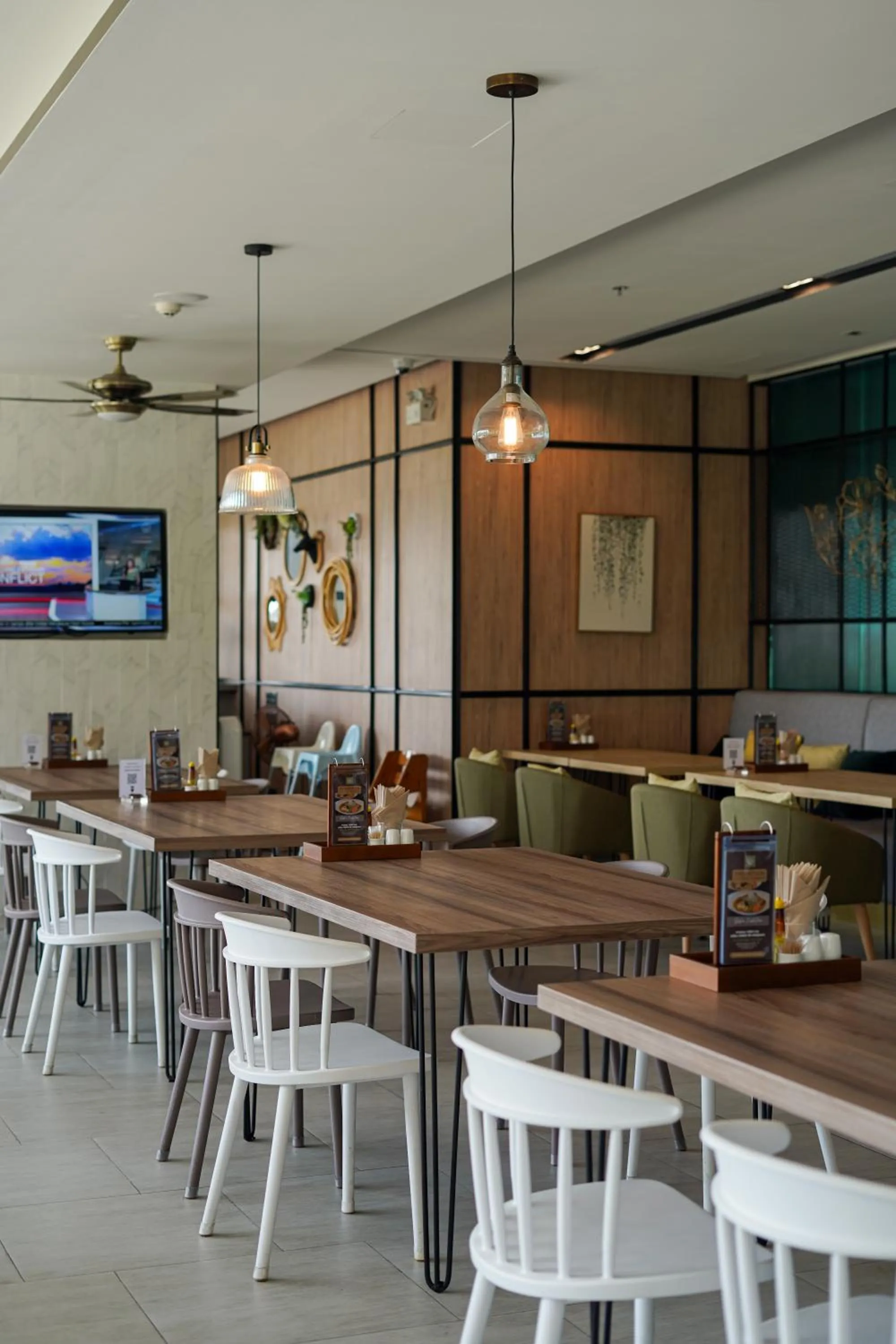 Restaurant/places to eat in Jasmine Resort Sriracha