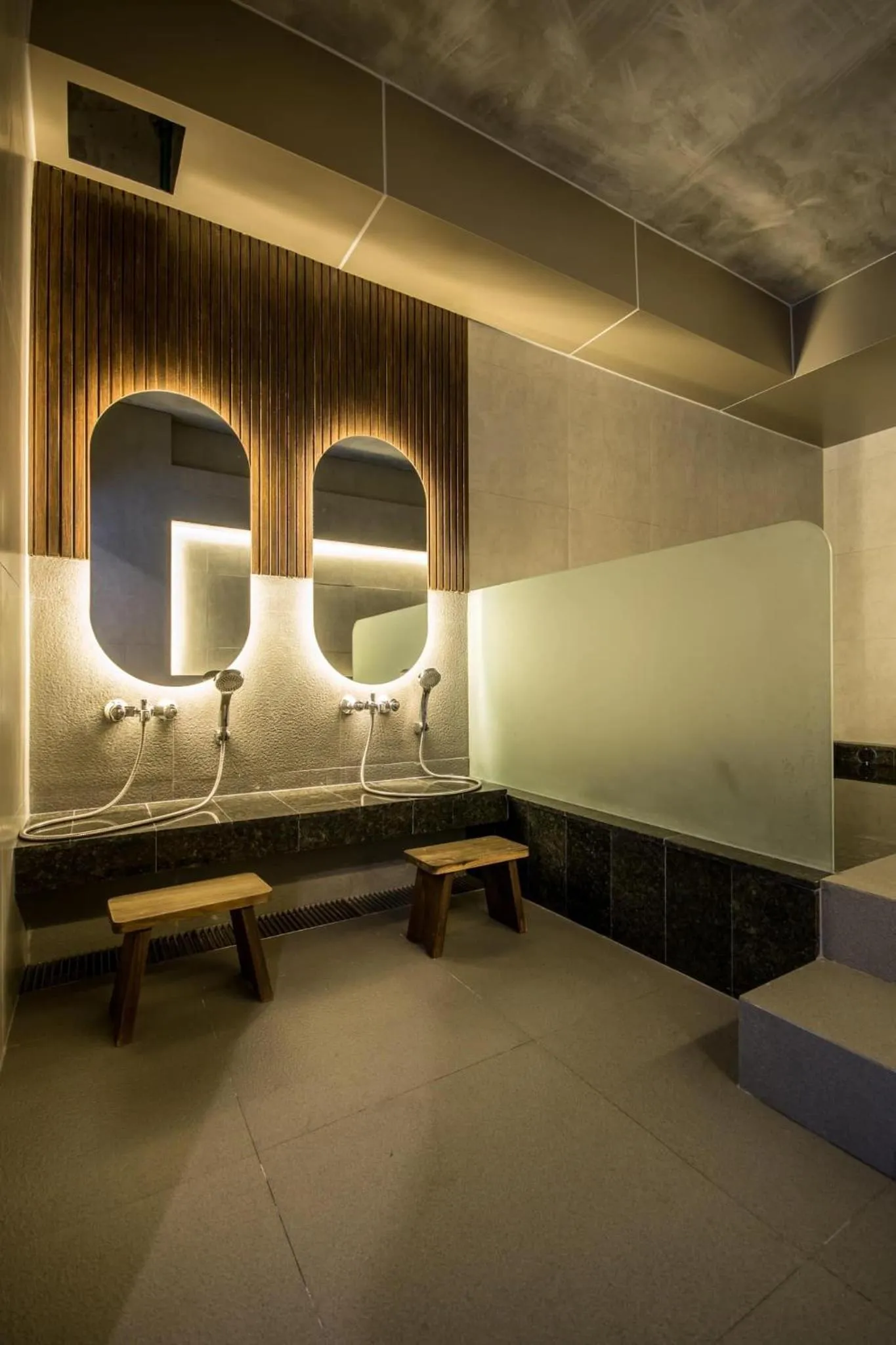 Hot Tub in Jasmine Resort Sriracha