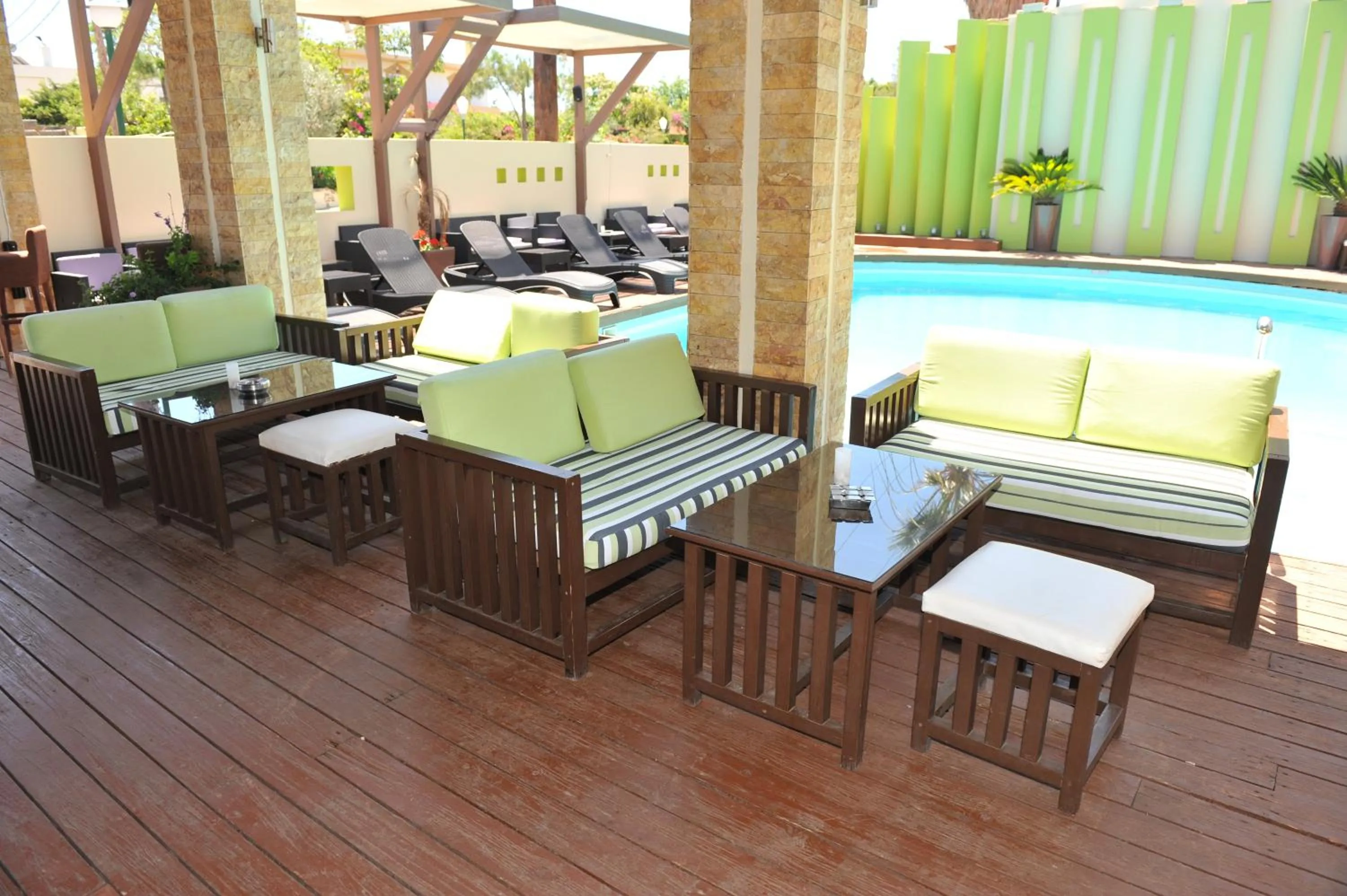 Swimming pool in Heleni Beach Hotel