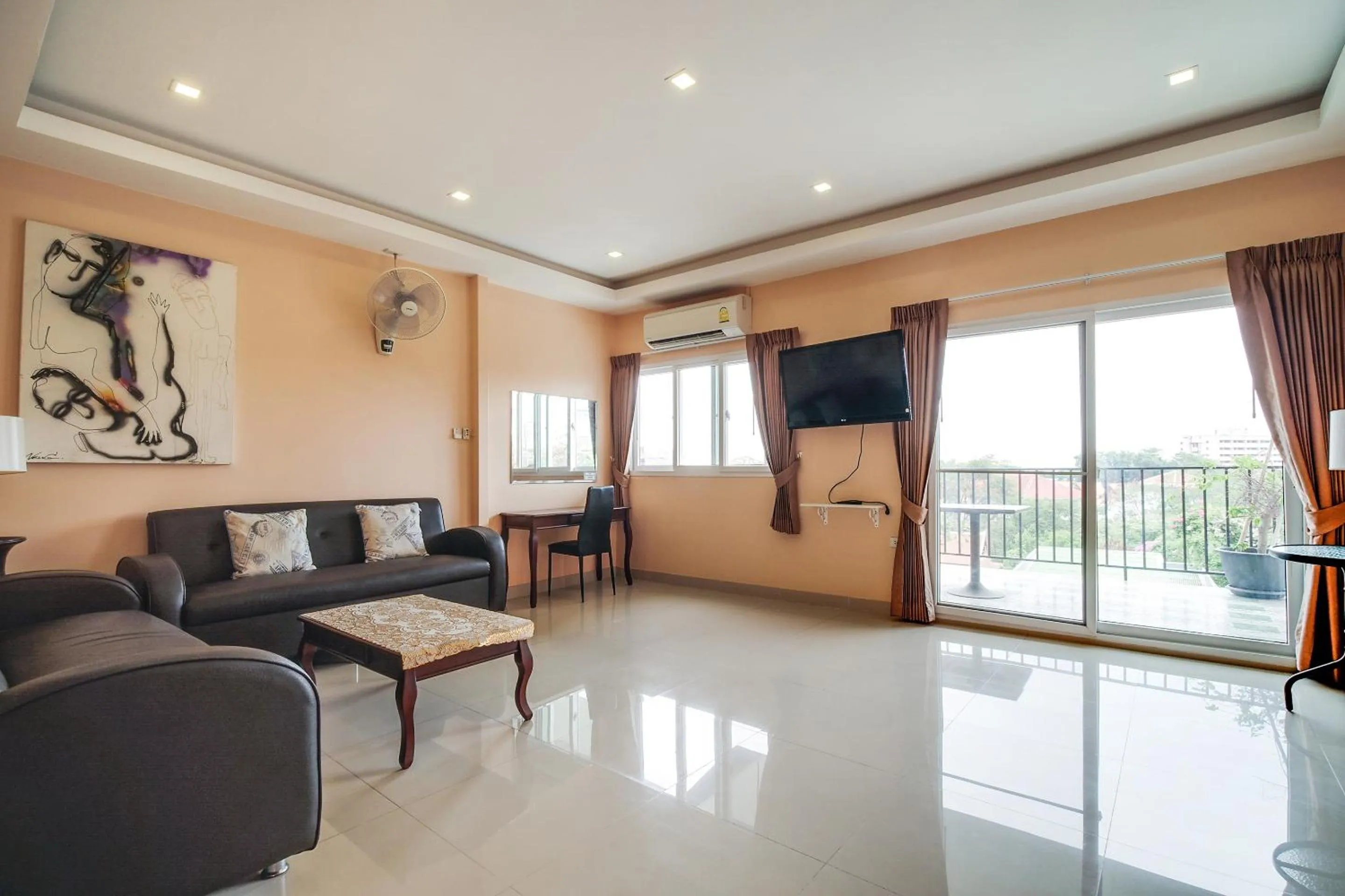 Living room in Patumnak Beach Guesthouse