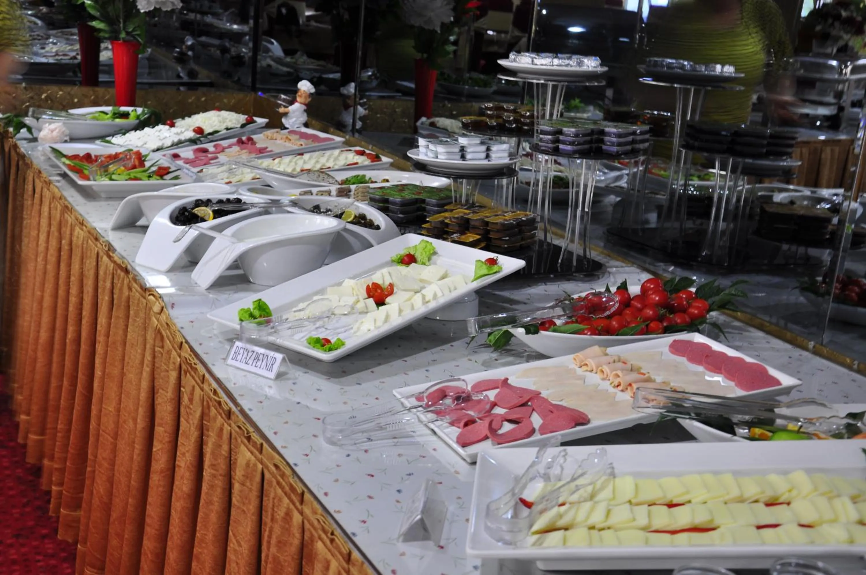 Food in Kivrak Hotel