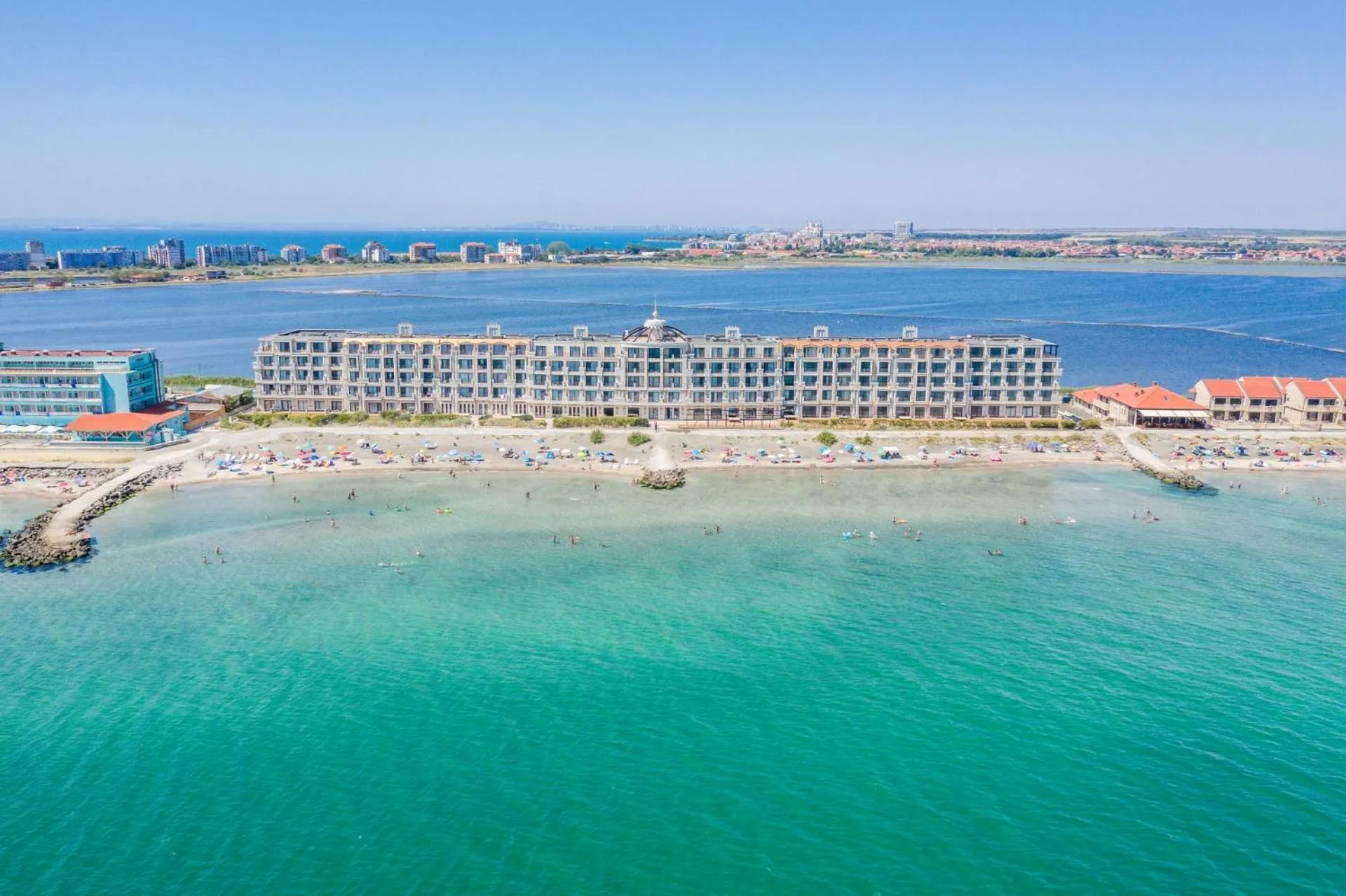 Gardenia Beach Palace Aparthotel