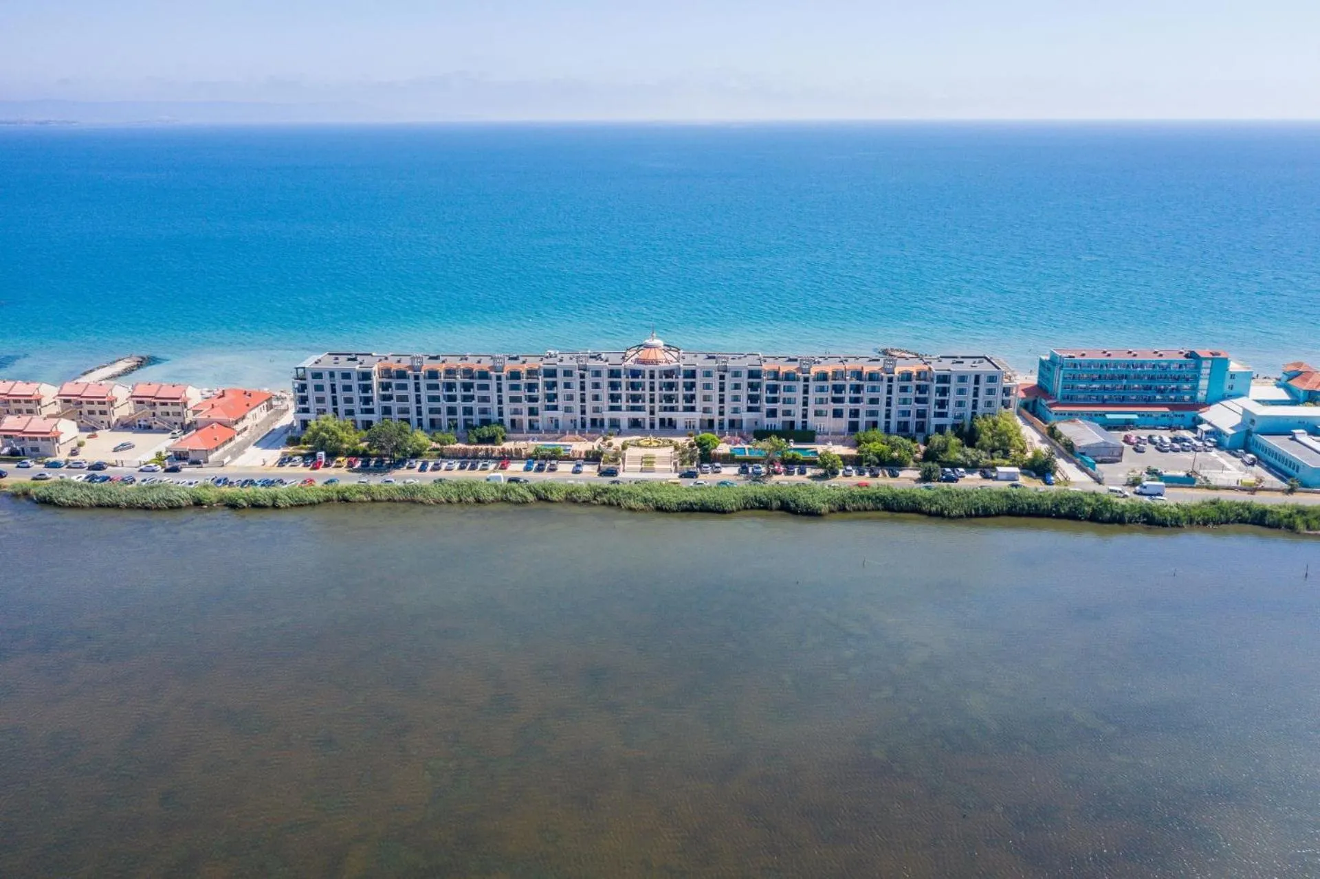 Gardenia Beach Palace Aparthotel