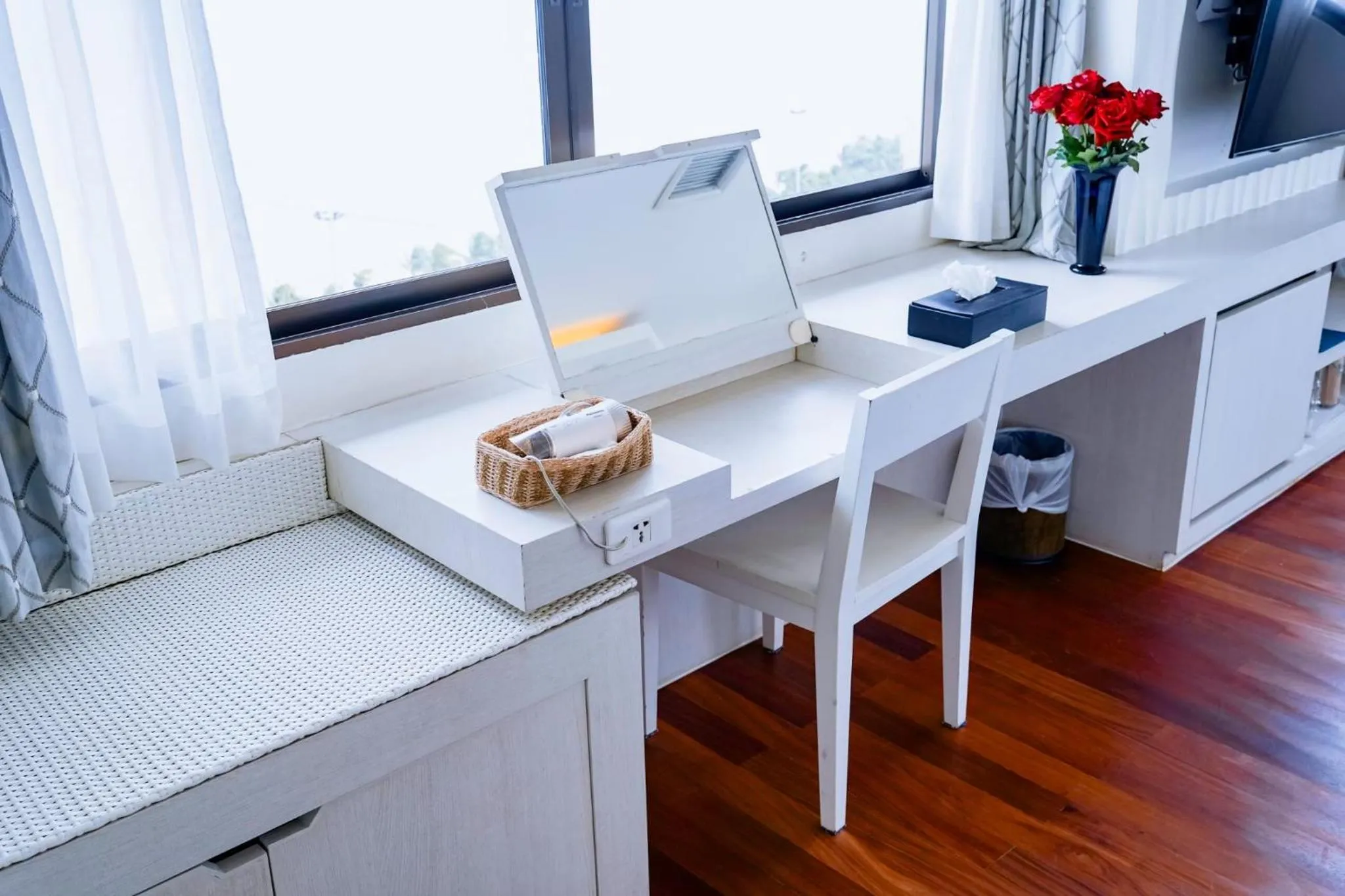 Jomtien Palm Beach Hotel and Resort