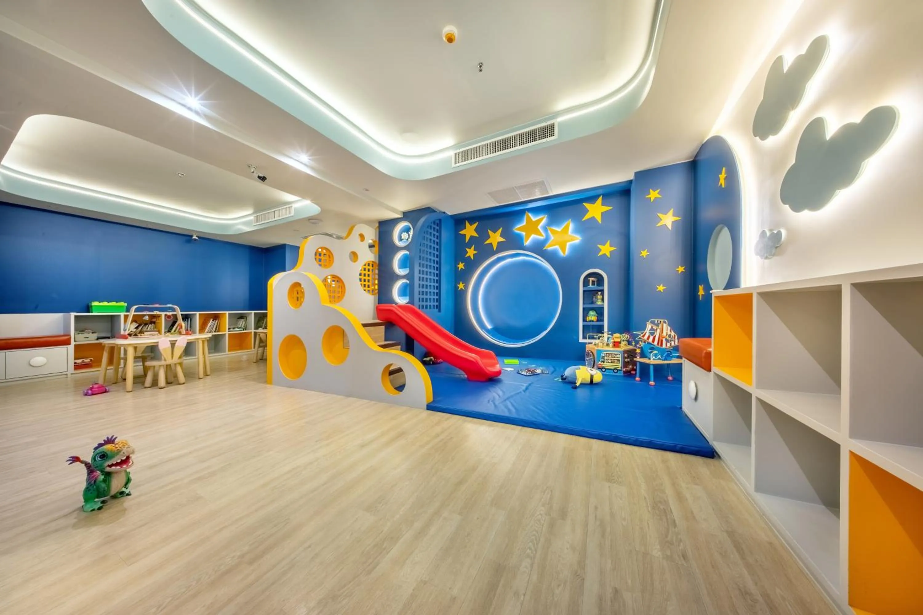 Kids's club in Jomtien Palm Beach Hotel & Resort - Family-Friendly