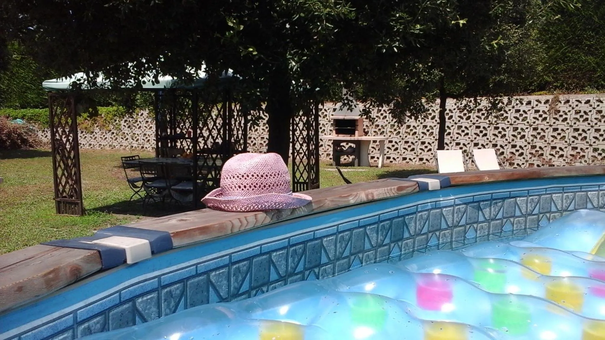 Swimming pool in 'O Chalet