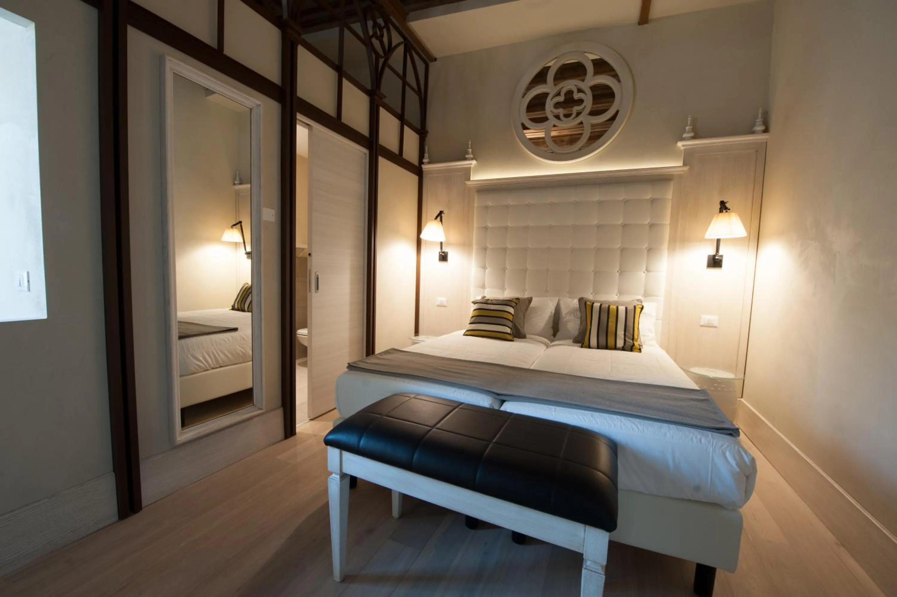 Photo of the whole room, Bed in Residenza Bonifacio - Adults Only