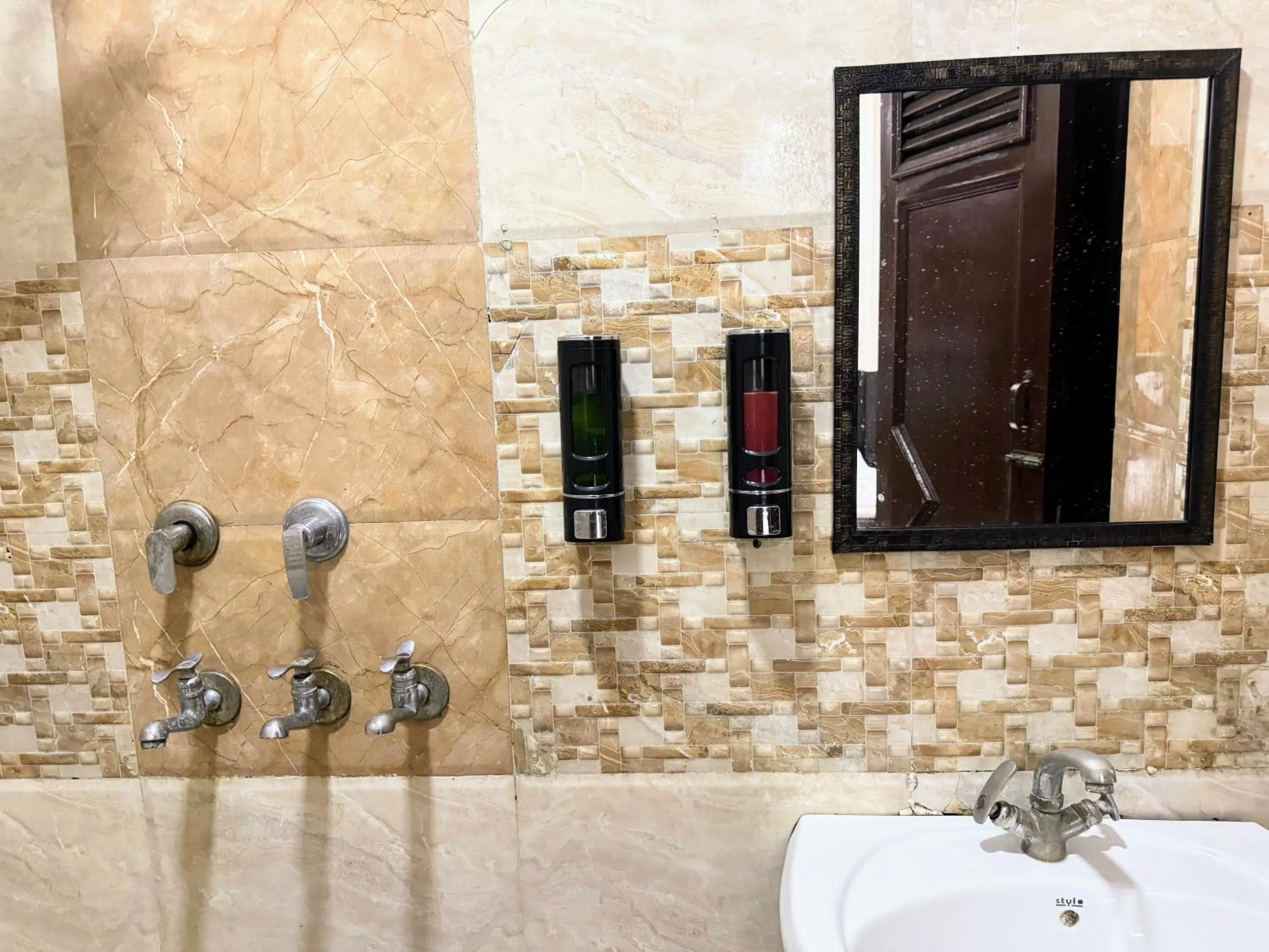 Shower in Backpacker's Nest