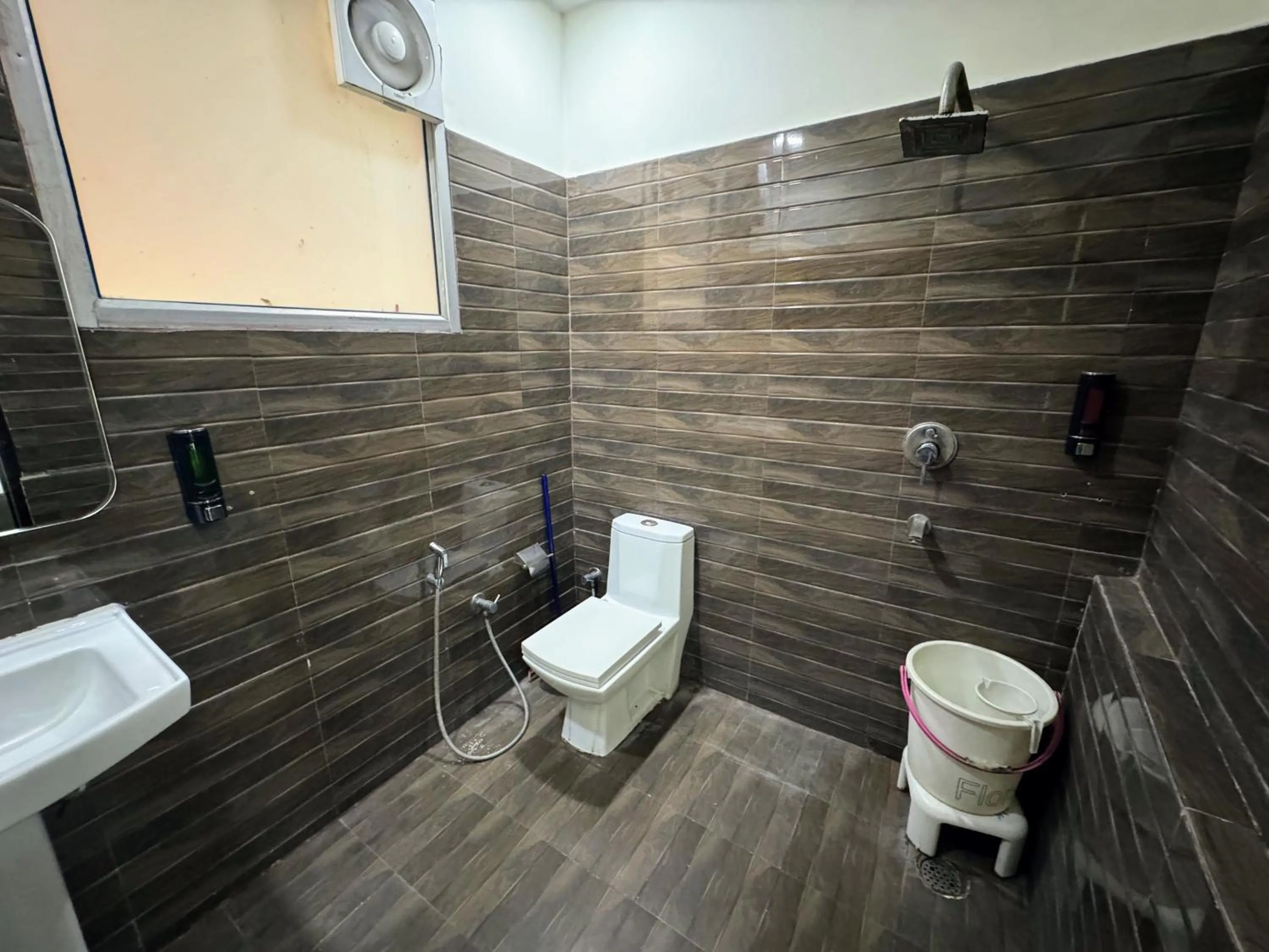 Toilet in Backpacker's Nest