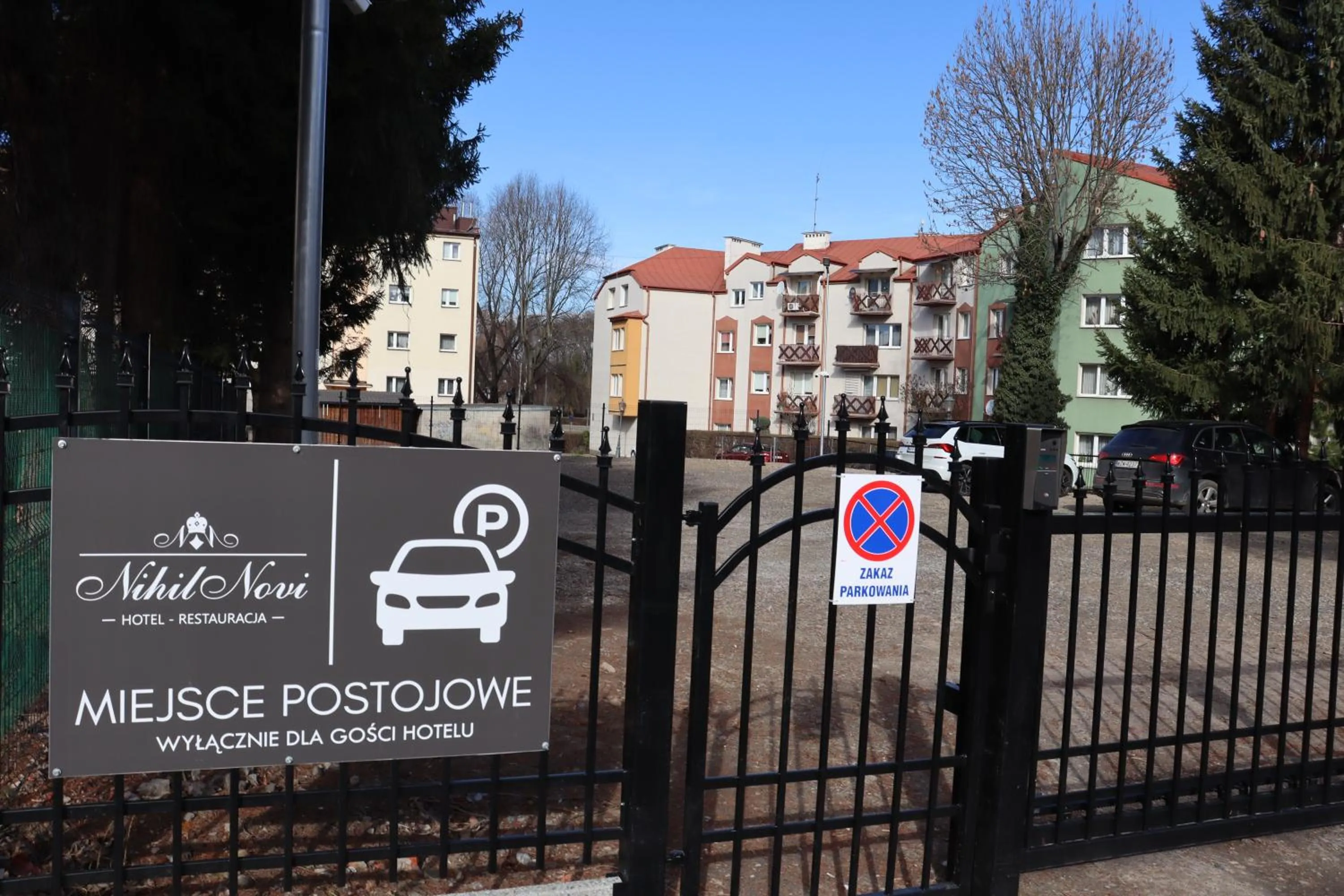 Parking in Hotel Nihil Novi