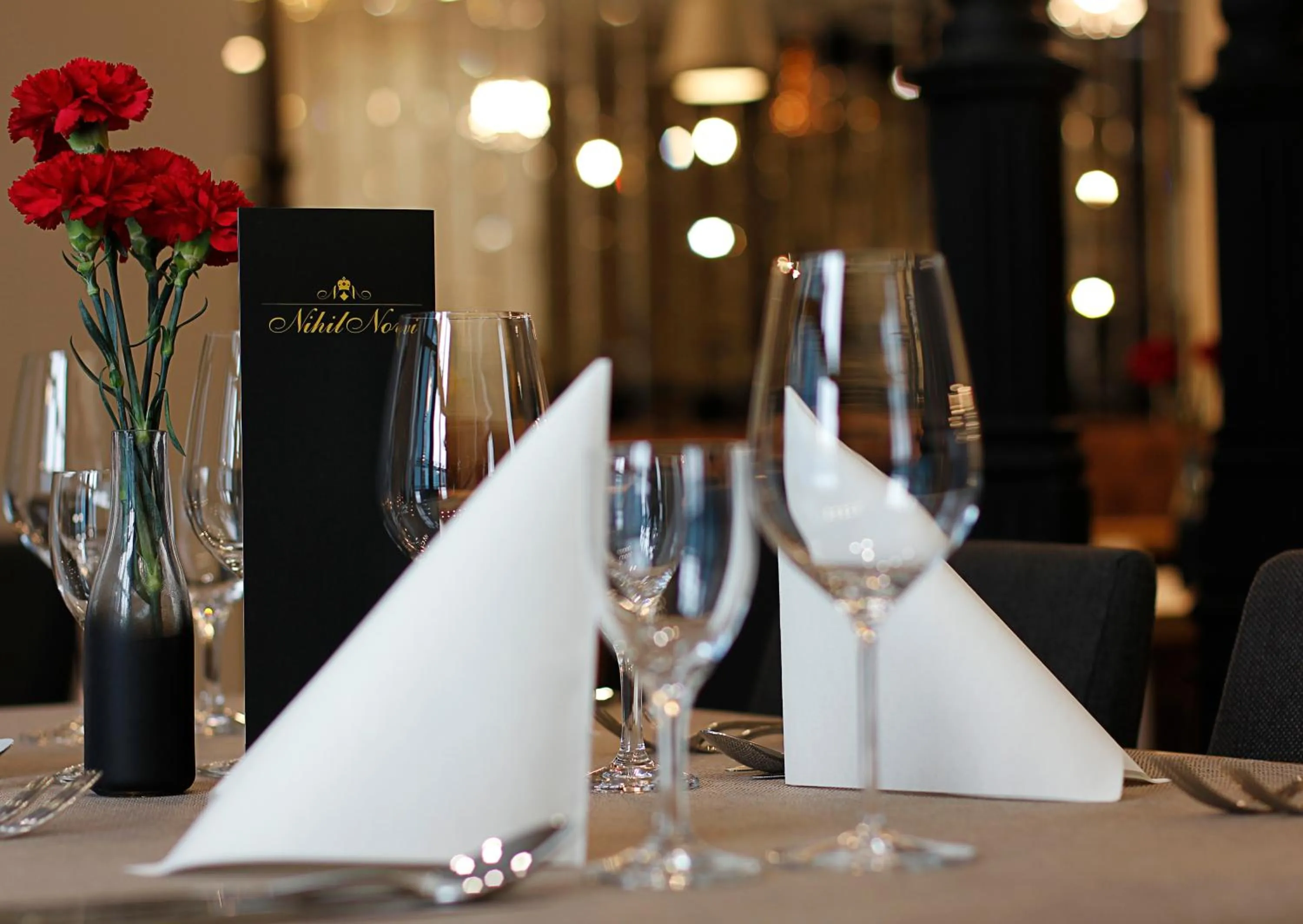 Restaurant/places to eat in Hotel Nihil Novi