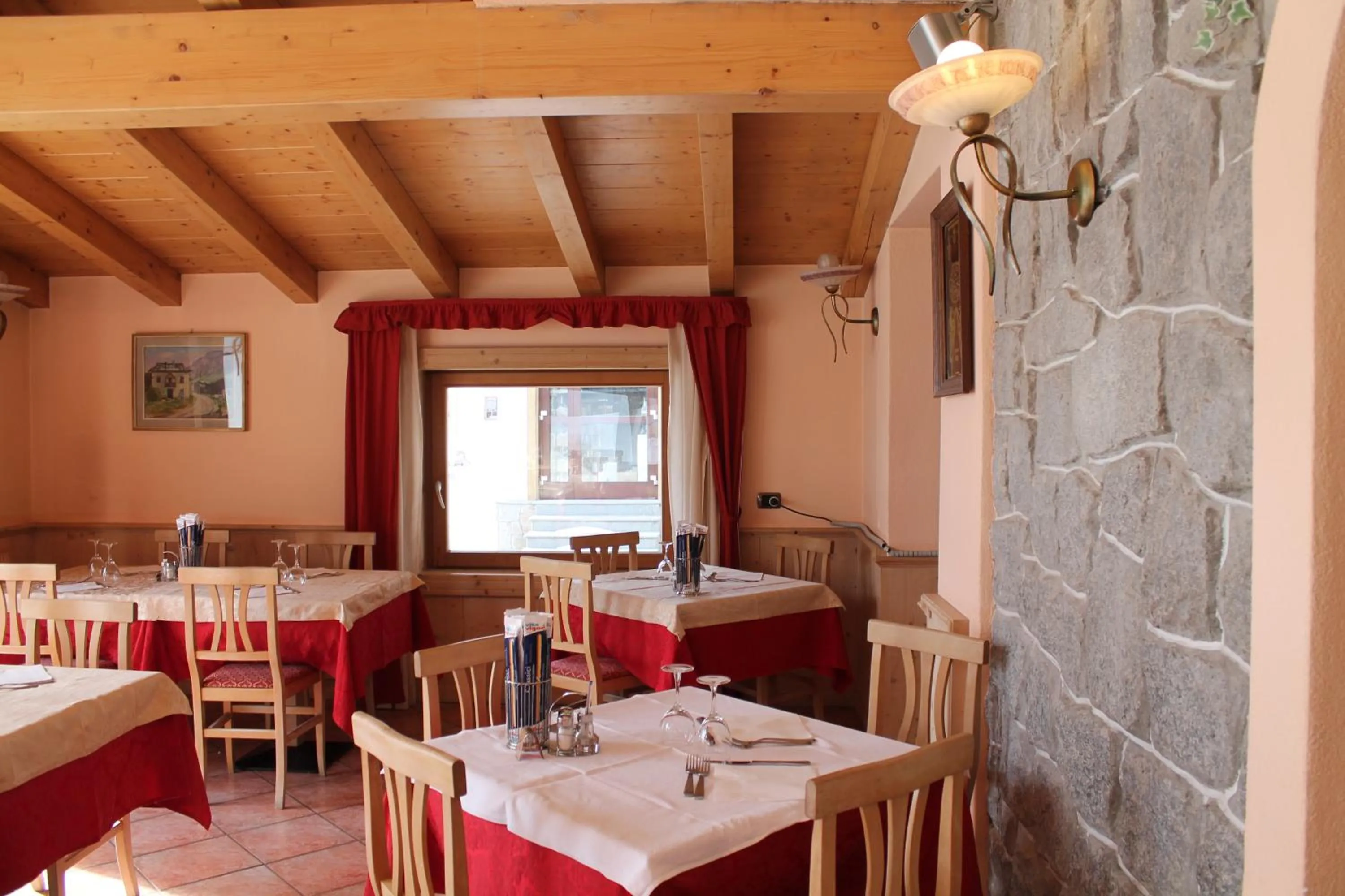 Restaurant/places to eat in Hotel Miramonti