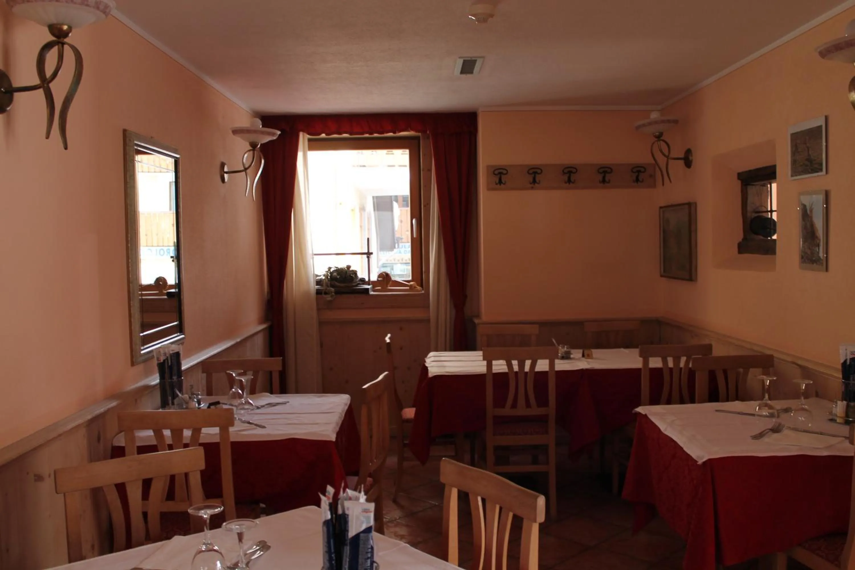 Restaurant/places to eat in Hotel Miramonti