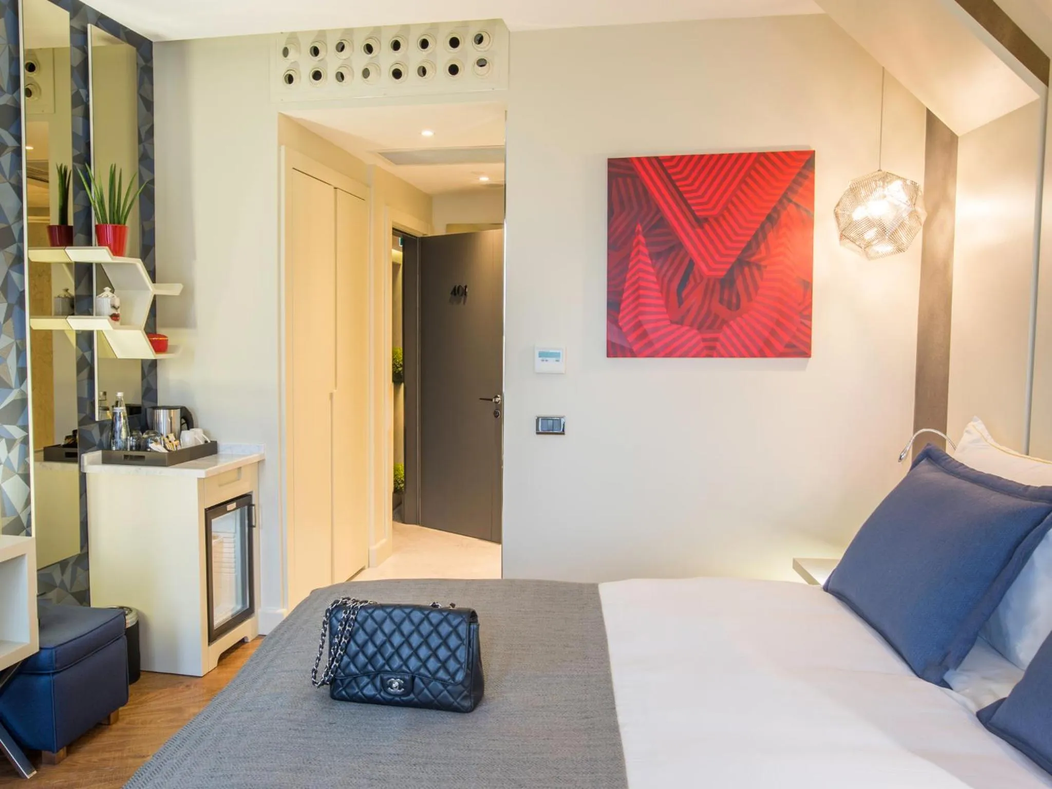 Other, Bed in Maroon Hotel Pera