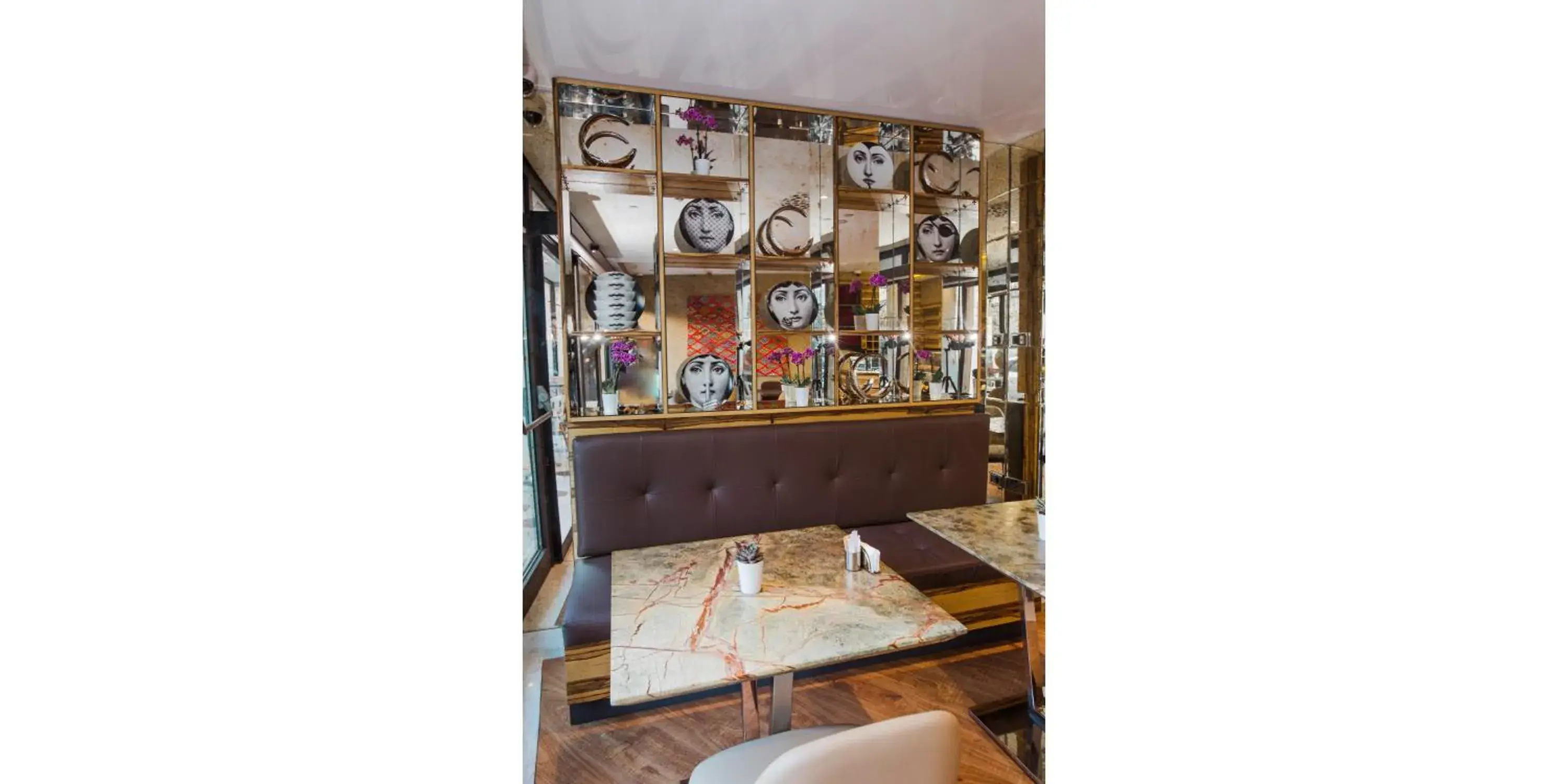 Lobby or reception in Maroon Hotel Pera Lobby or reception in Maroon Hotel Pera