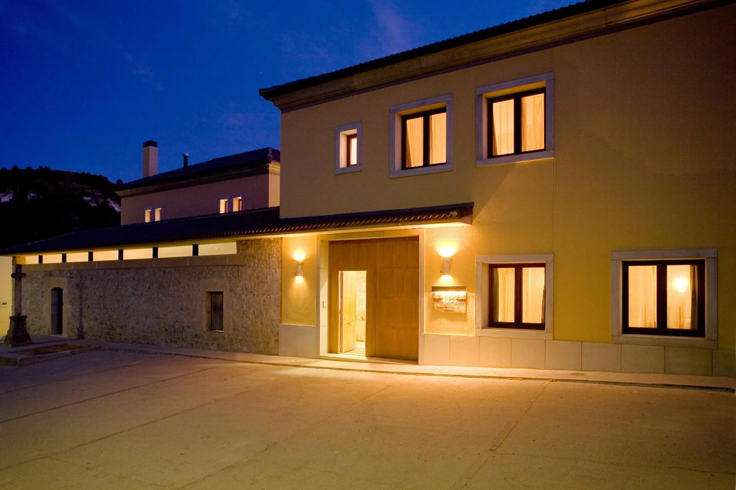 Facade/entrance in Hotel La Vida Spa