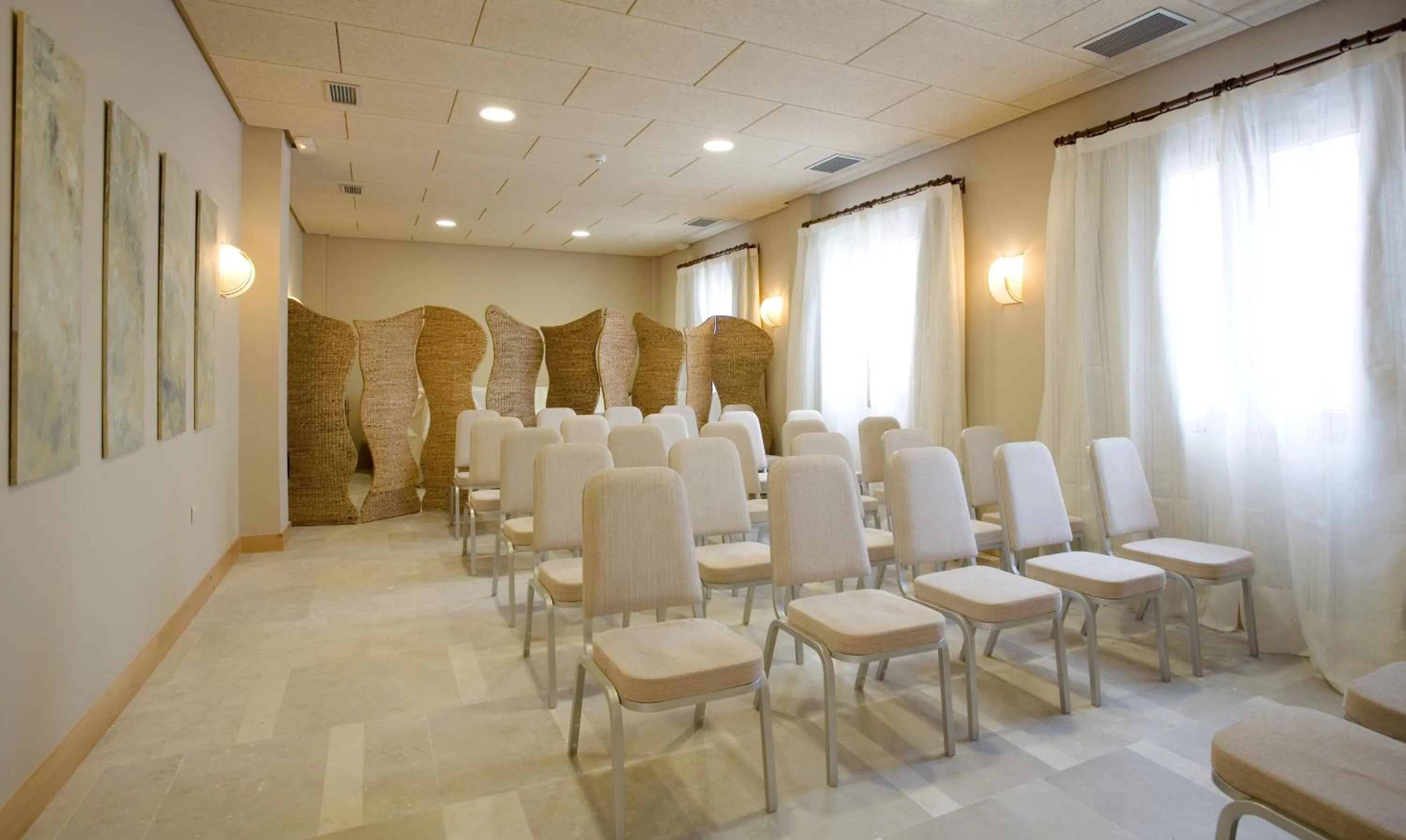 Meeting/conference room in Hotel La Vida Spa