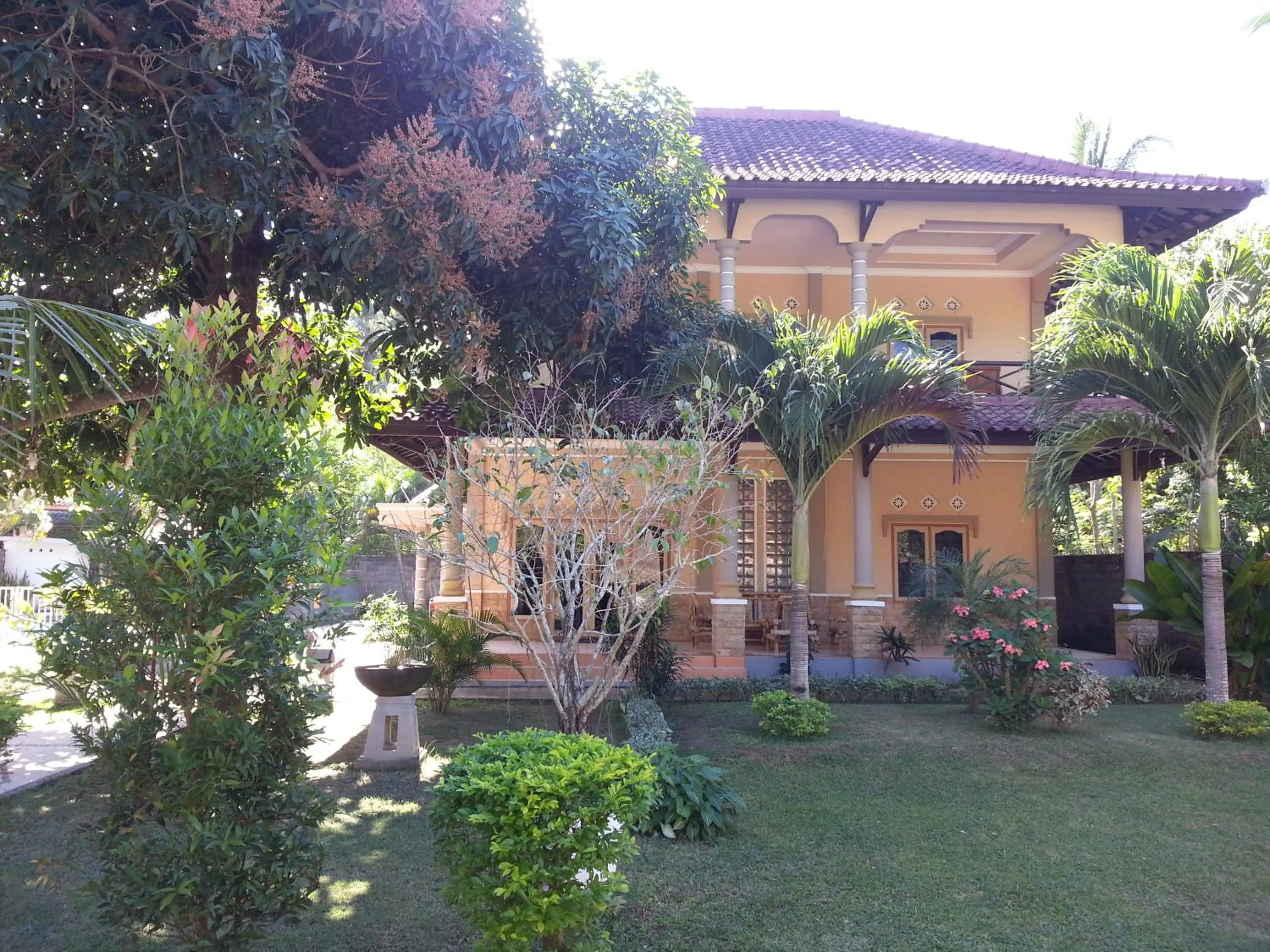 Property building in Sari Inn Kuta Lombok