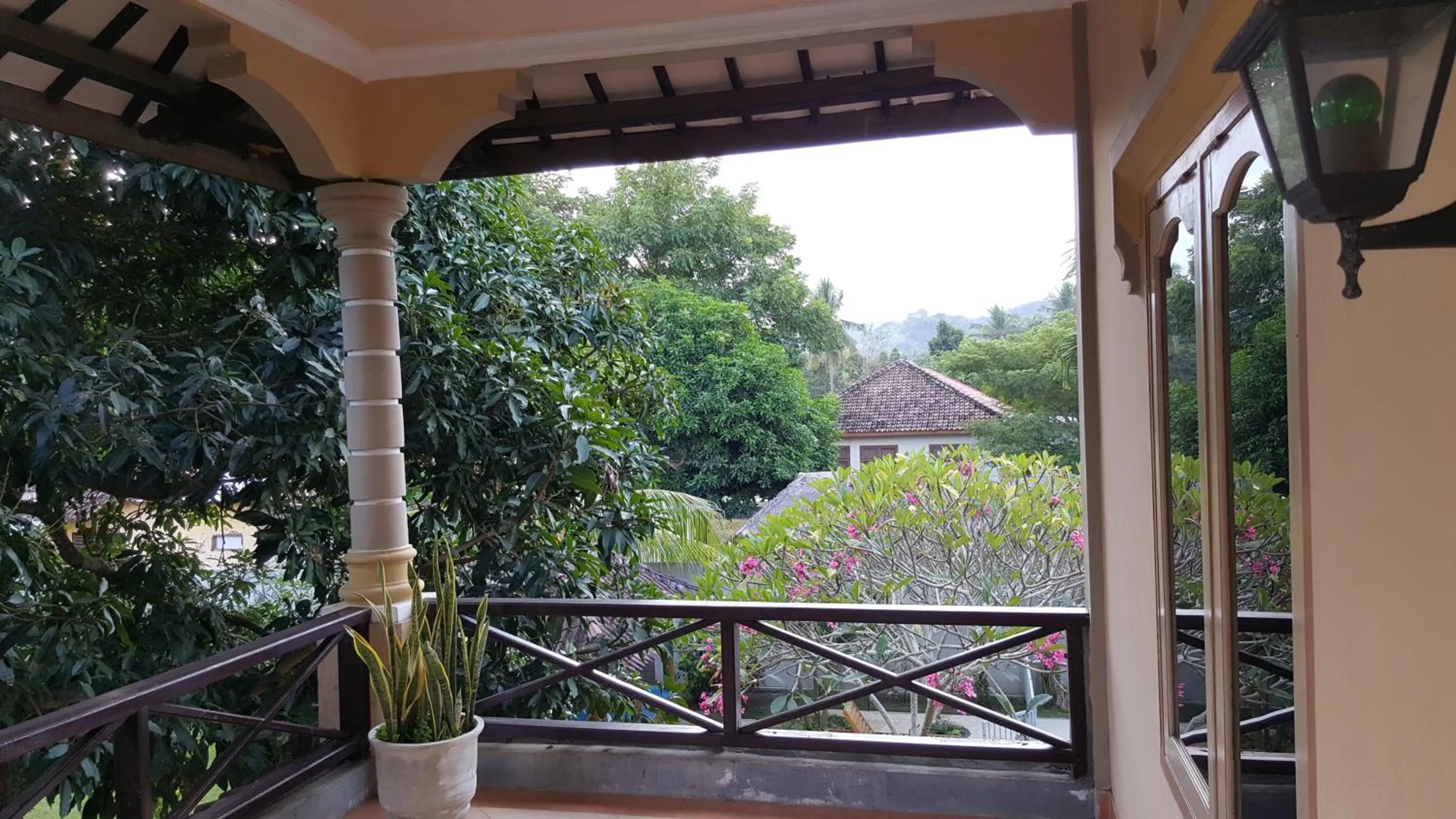 Balcony/Terrace in Sari Inn Kuta Lombok