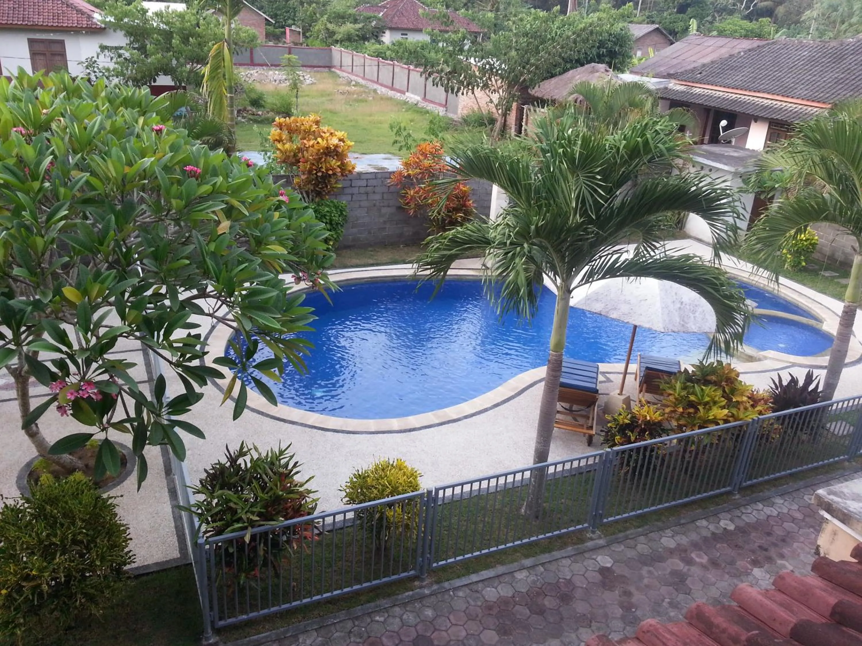 Swimming pool in Sari Inn Kuta Lombok
