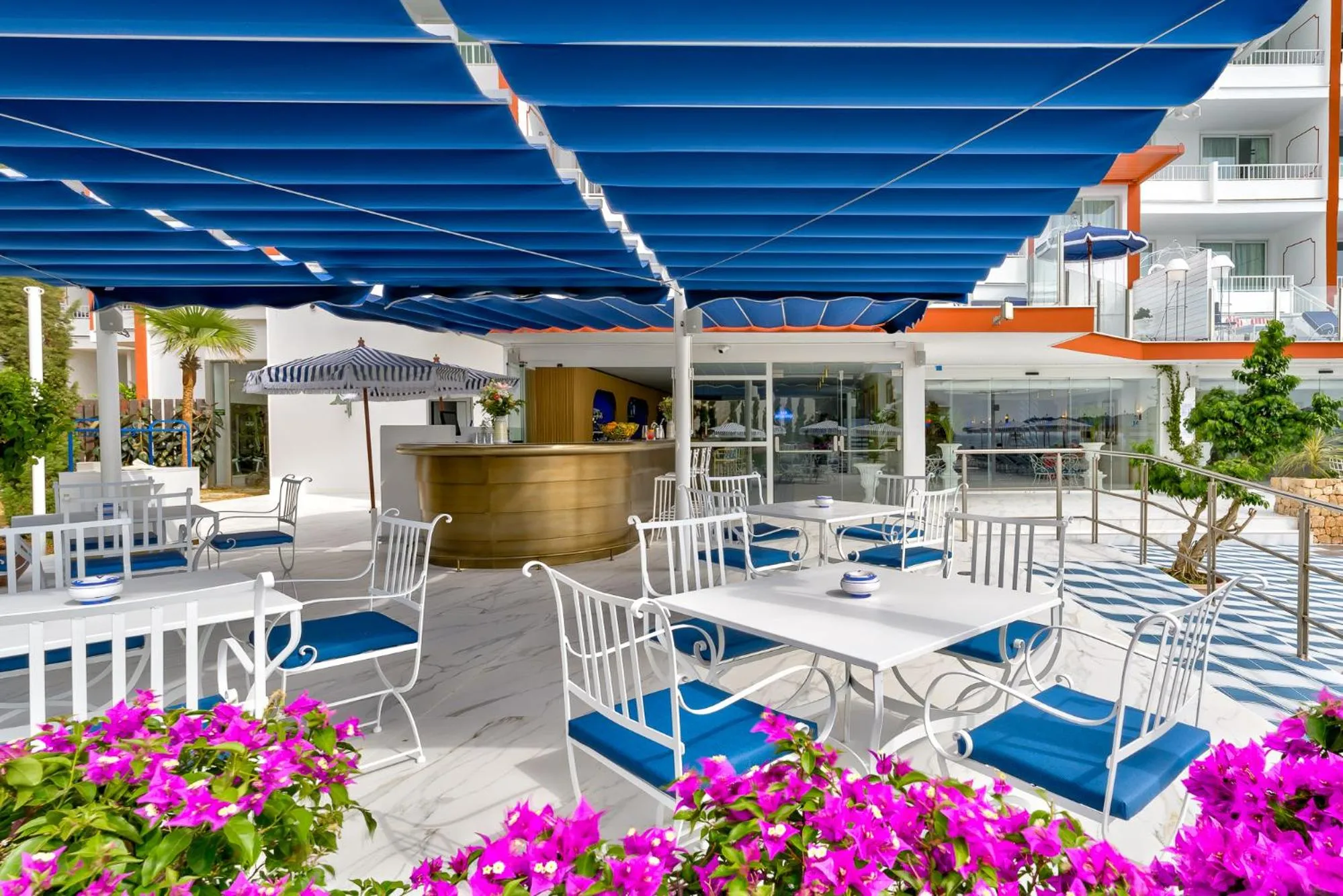 Restaurant/places to eat in Palladium Hotel Don Carlos