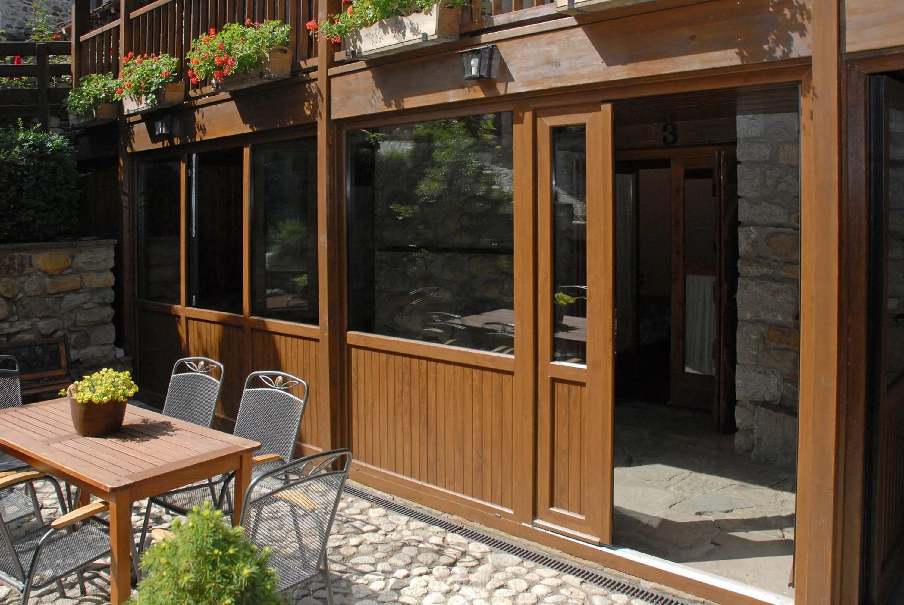 Facade/entrance in Hotel Casa Cornel