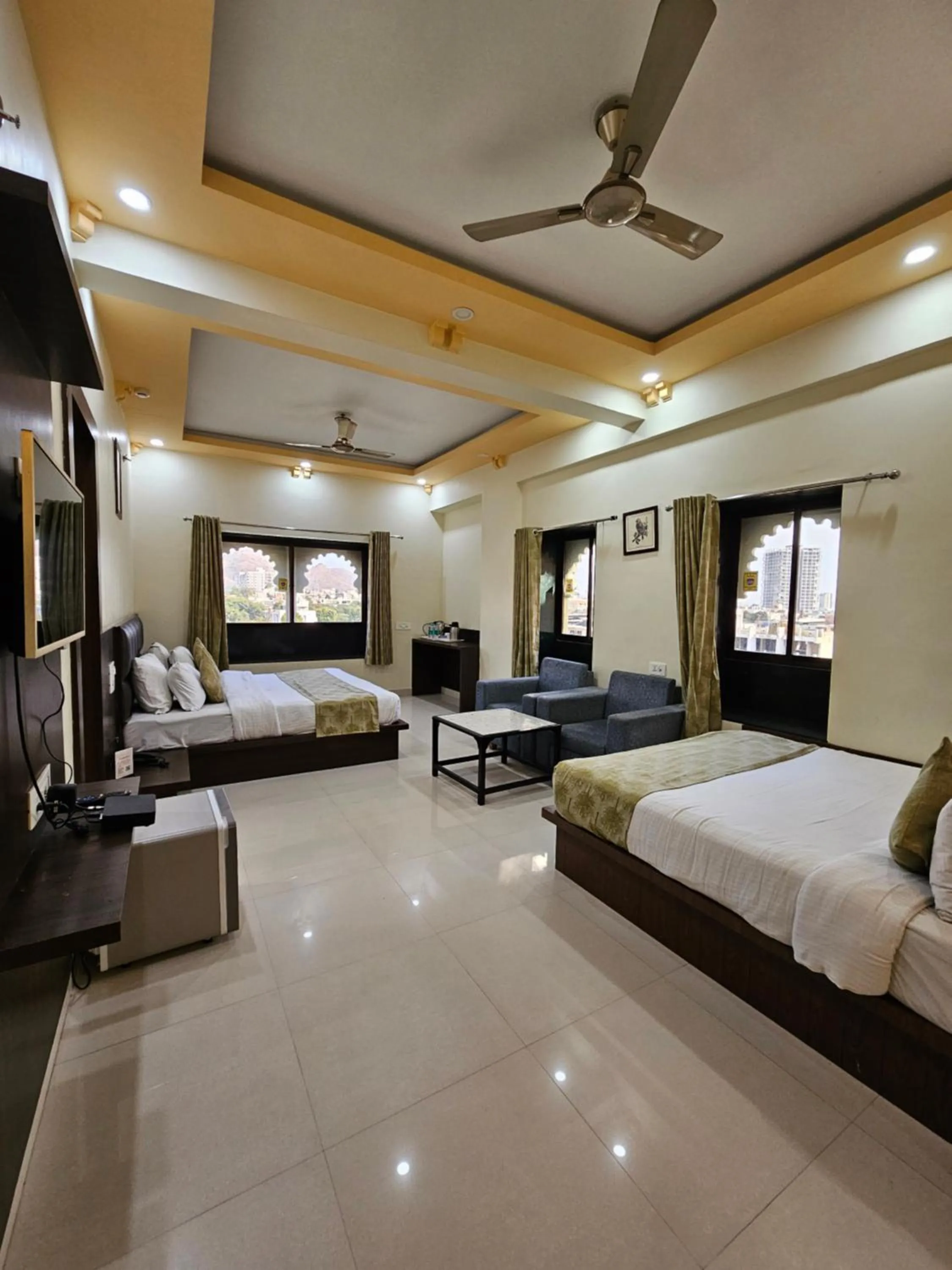 Bed in Hotel Riddhi Inn