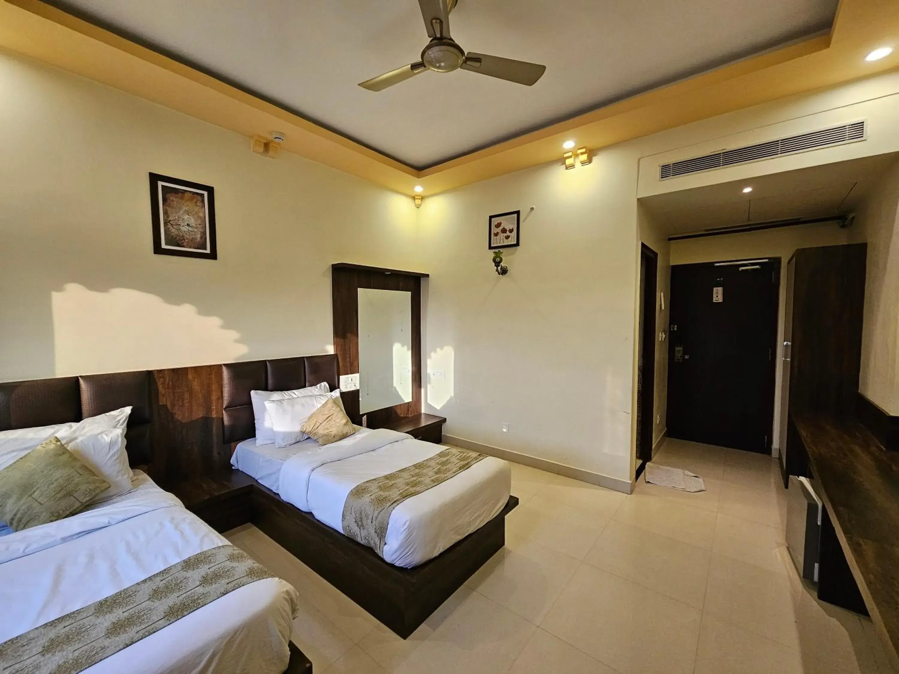 Bed in Hotel Riddhi Inn Bed in Hotel Riddhi Inn