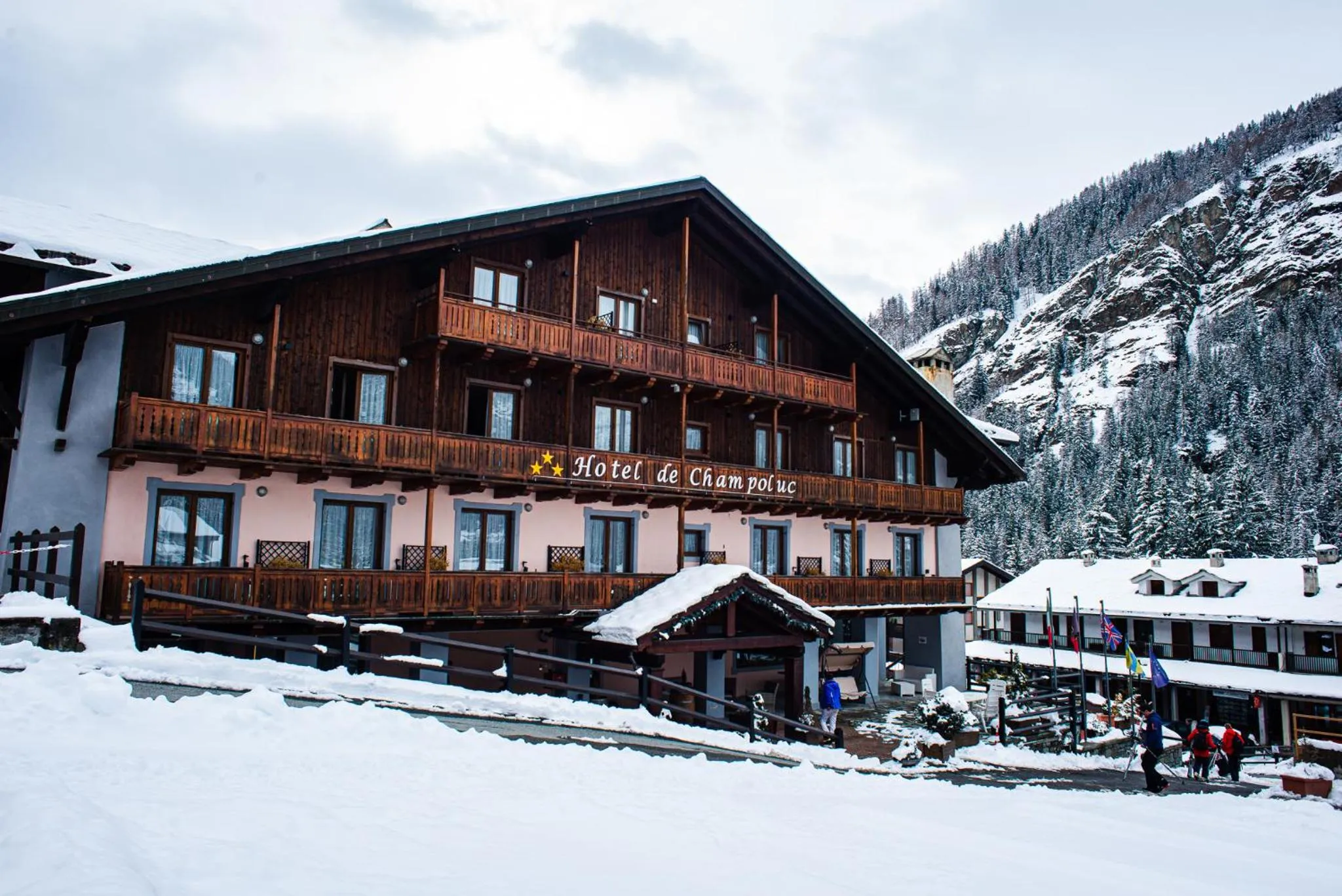Property building in Hotel De Champoluc