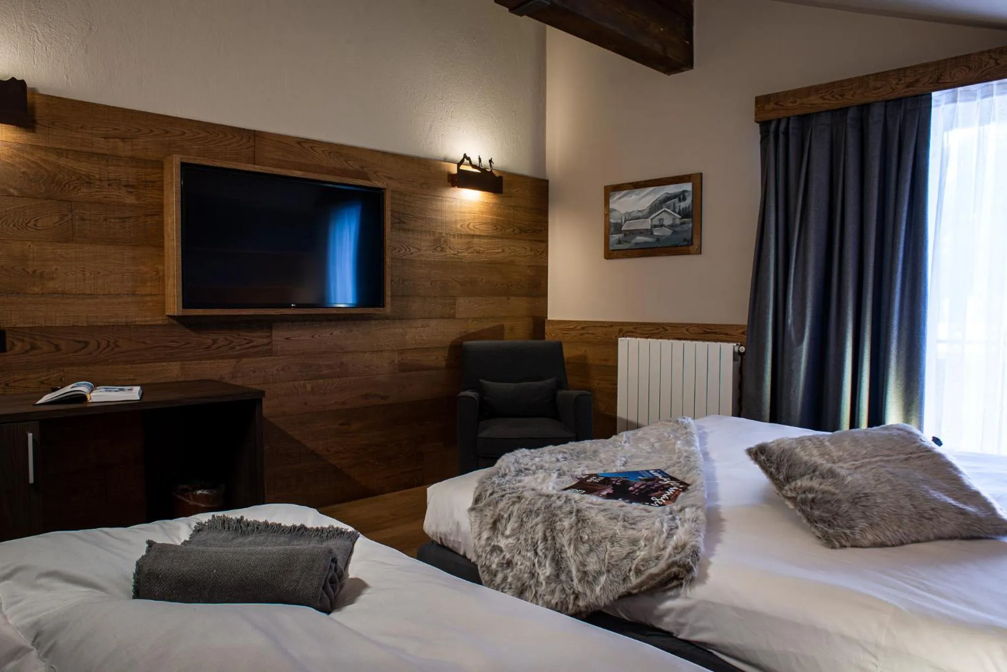 Bedroom, Bed in Hotel De Champoluc