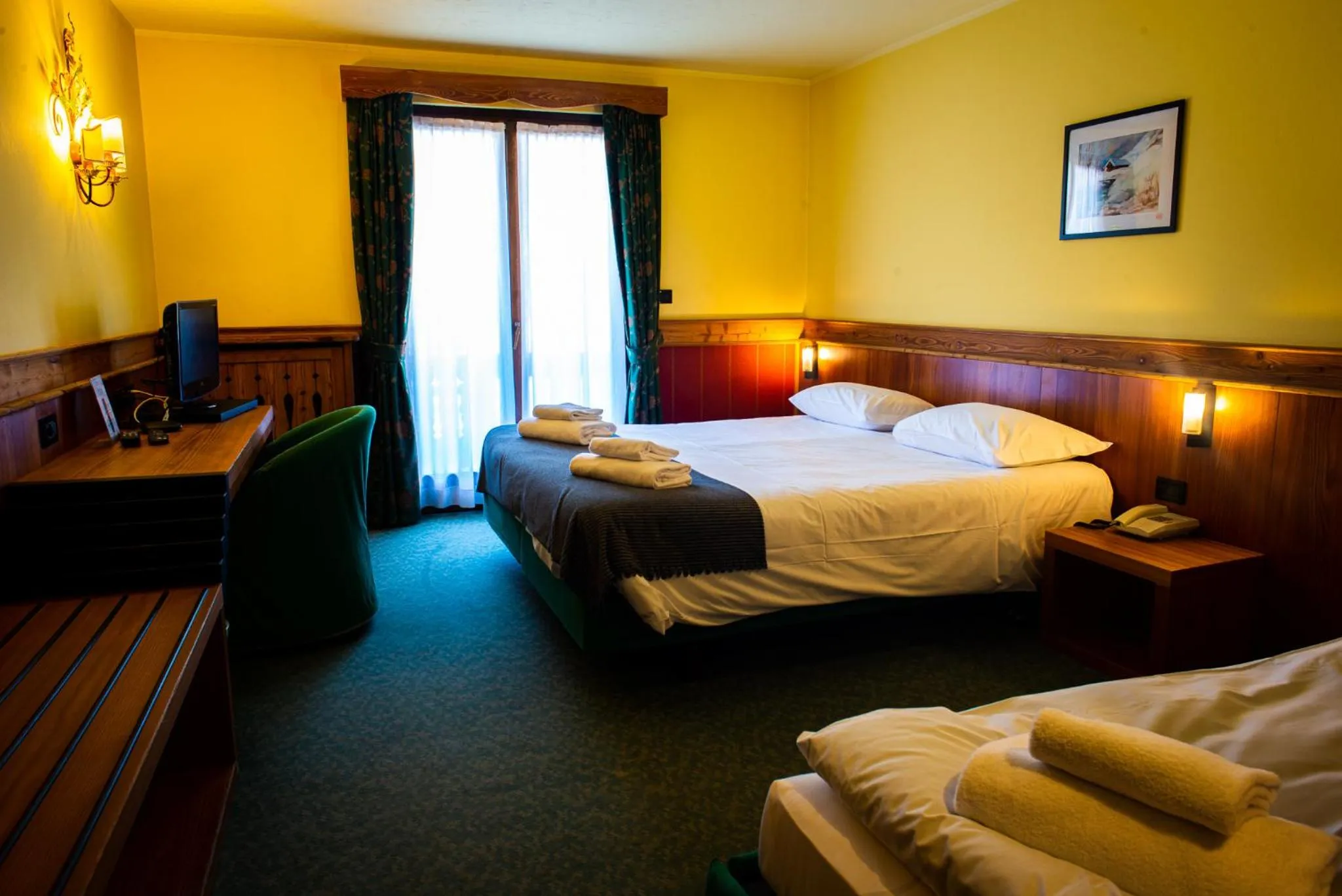 Bedroom, Bed in Hotel De Champoluc