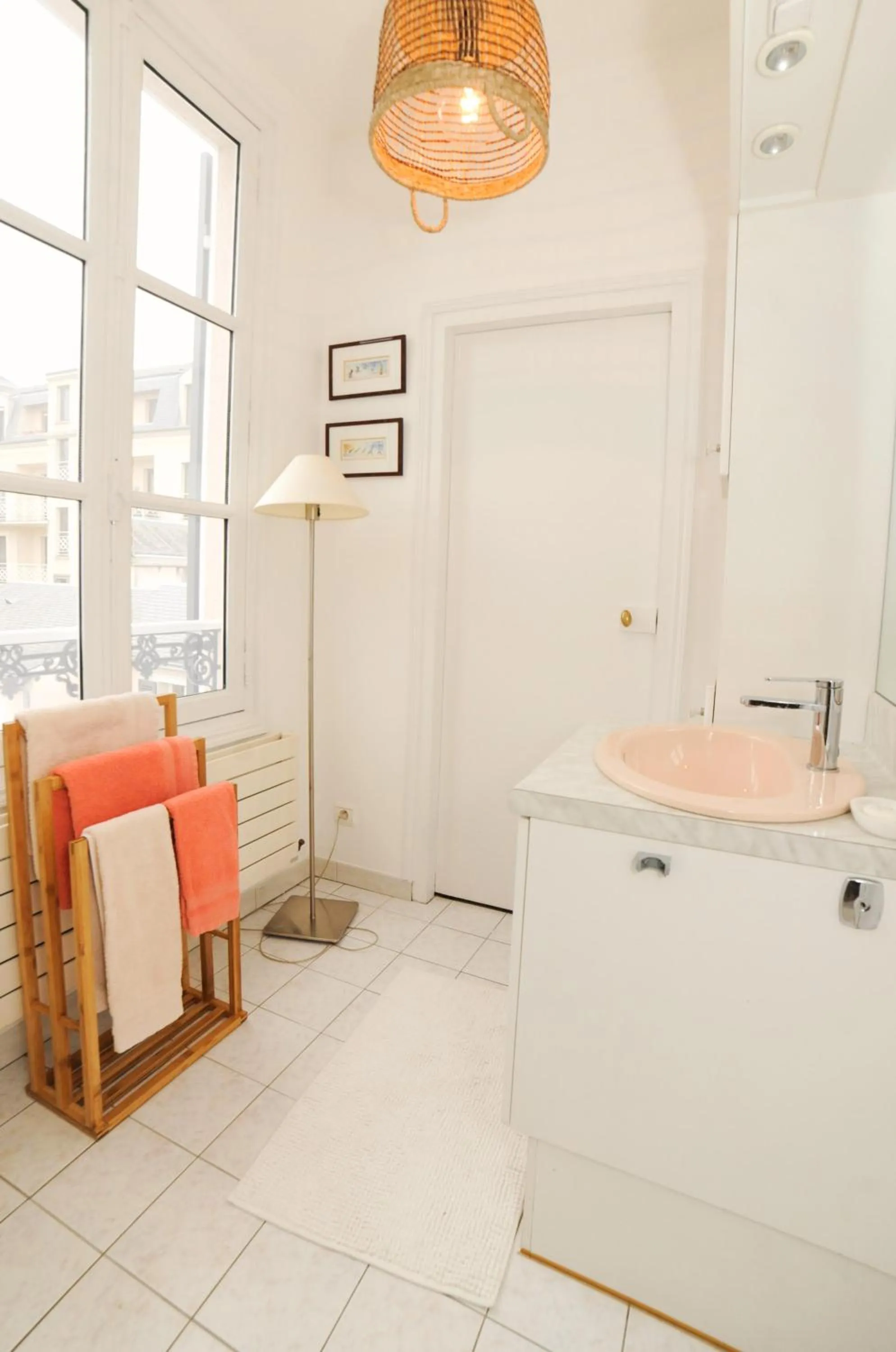 Bathroom in Le Jardin Cathedrale