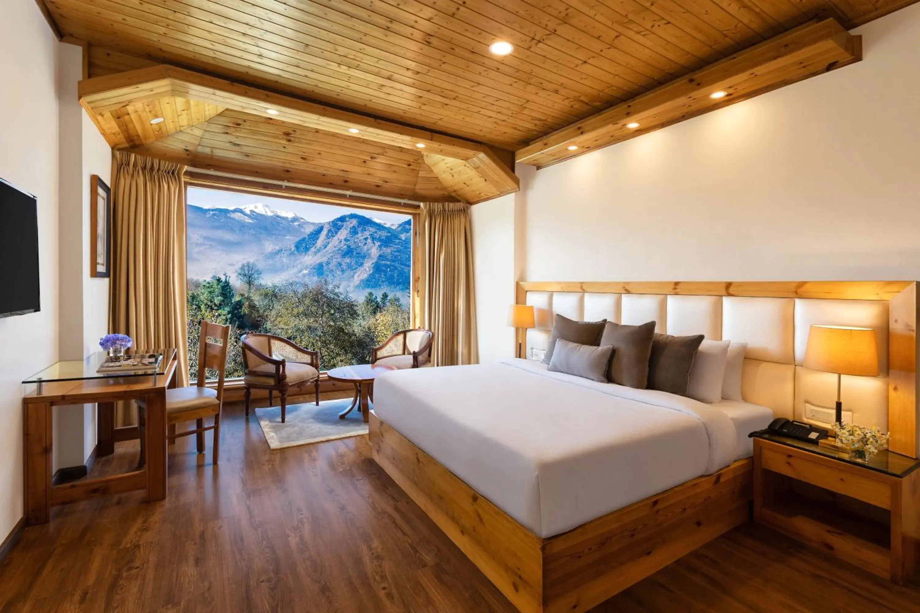 Bed in Baragarh Resort & Spa, Manali- IHCL SeleQtions Bed in Baragarh Resort & Spa, Manali- IHCL SeleQtions
