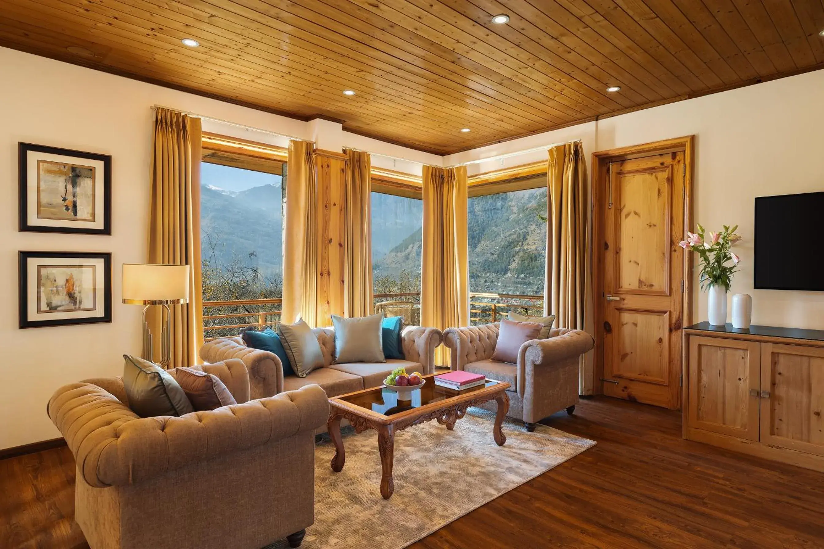 Premium Suite in Baragarh Resort & Spa, Manali- IHCL SeleQtions Premium Suite in Baragarh Resort & Spa, Manali- IHCL SeleQtions