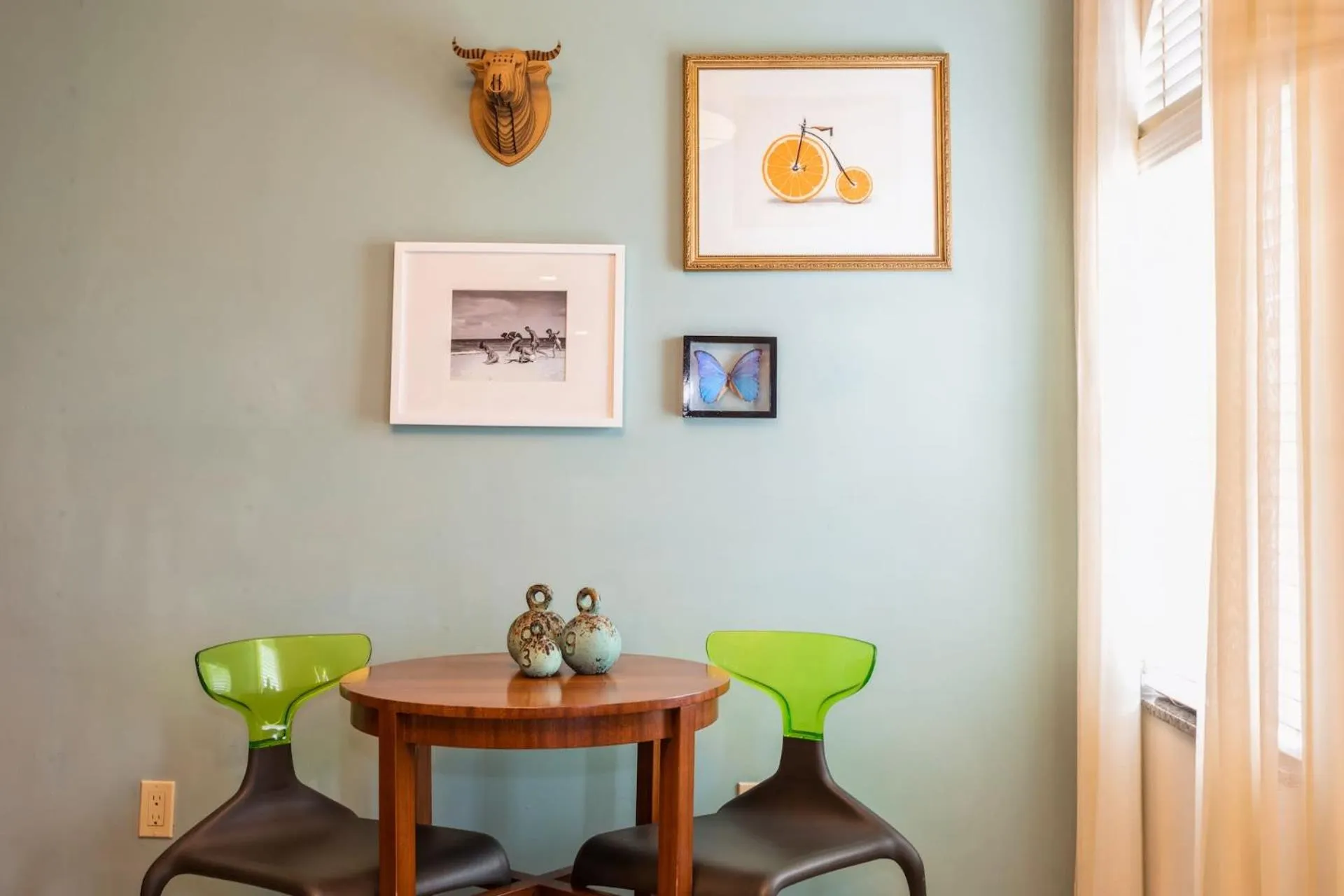 Property building in Kasa El Paseo Miami Beach