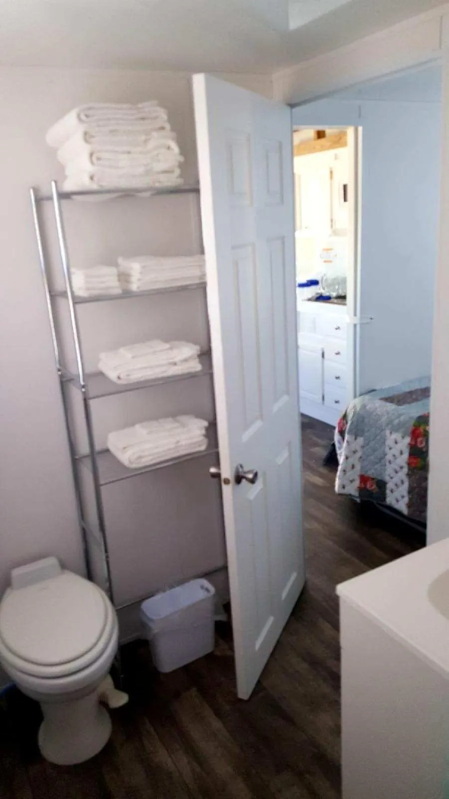 Old Wooden Bridge Resort & Marina