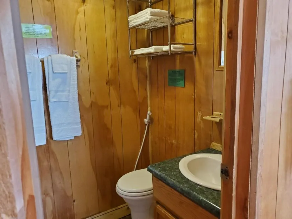 Old Wooden Bridge Resort & Marina