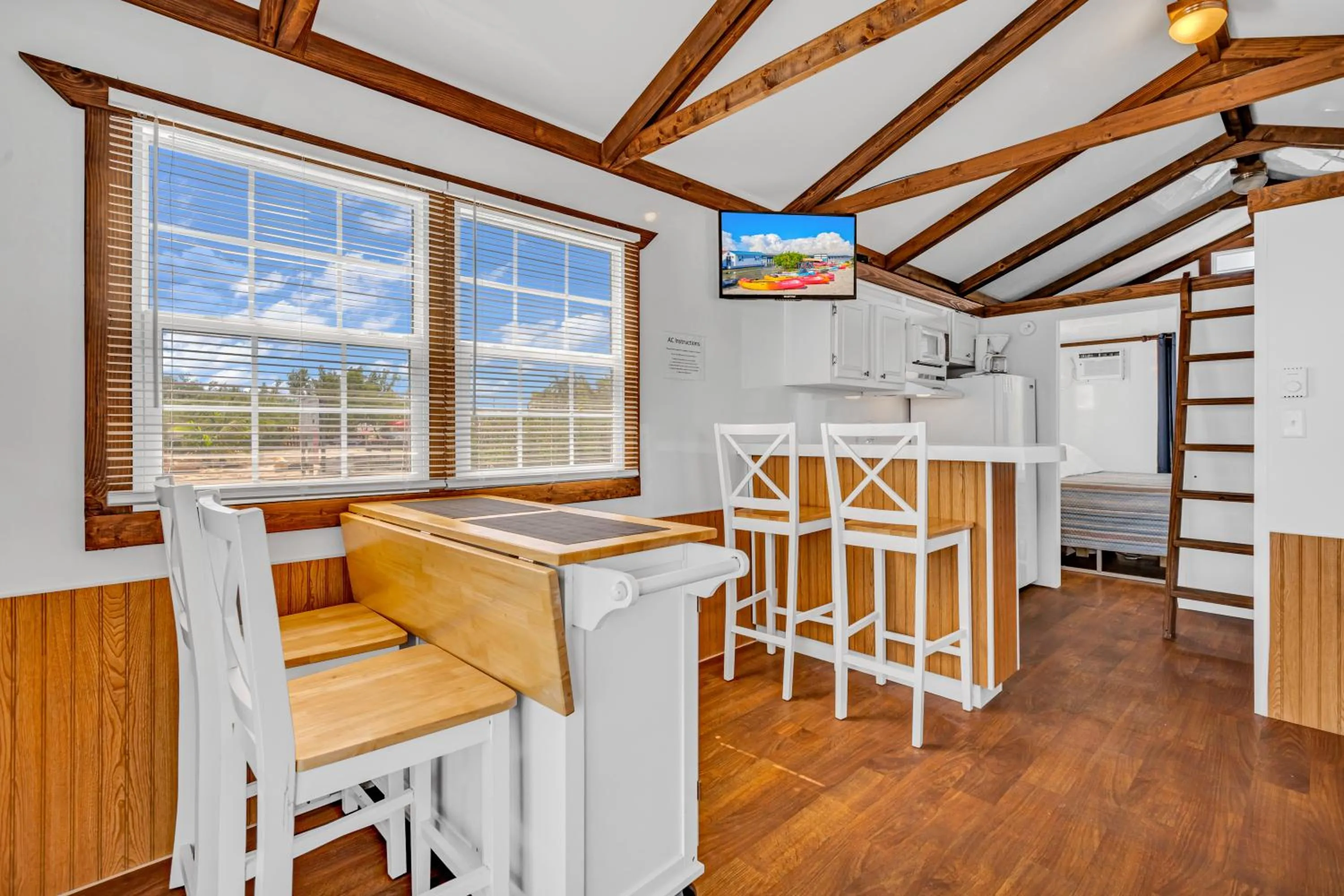 Old Wooden Bridge Resort & Marina