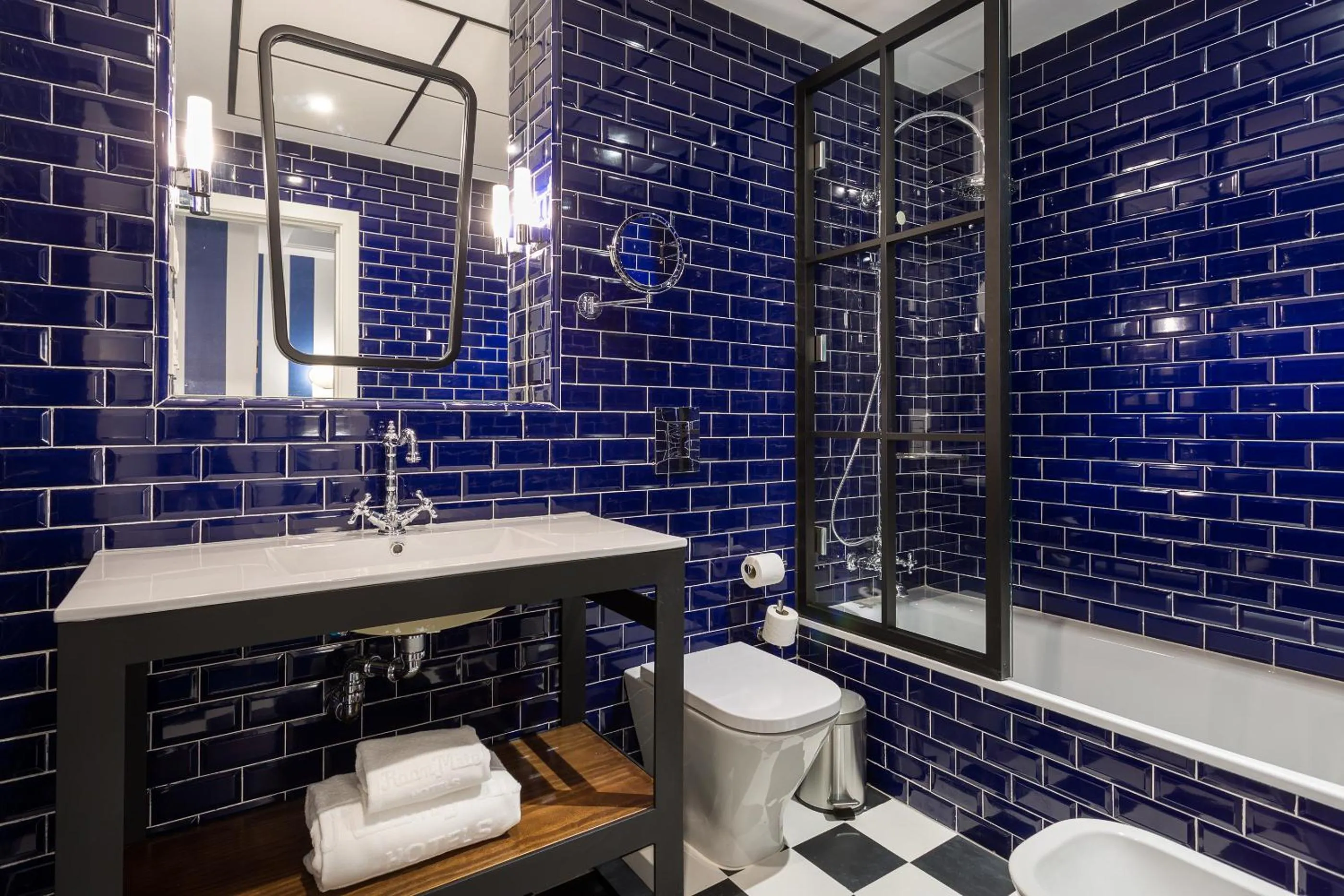 Shower in Room Mate Collection Valeria, Málaga