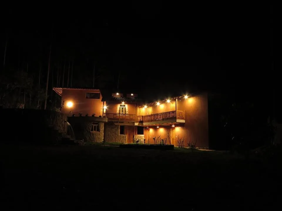 Property building in Birds Hotel Molino