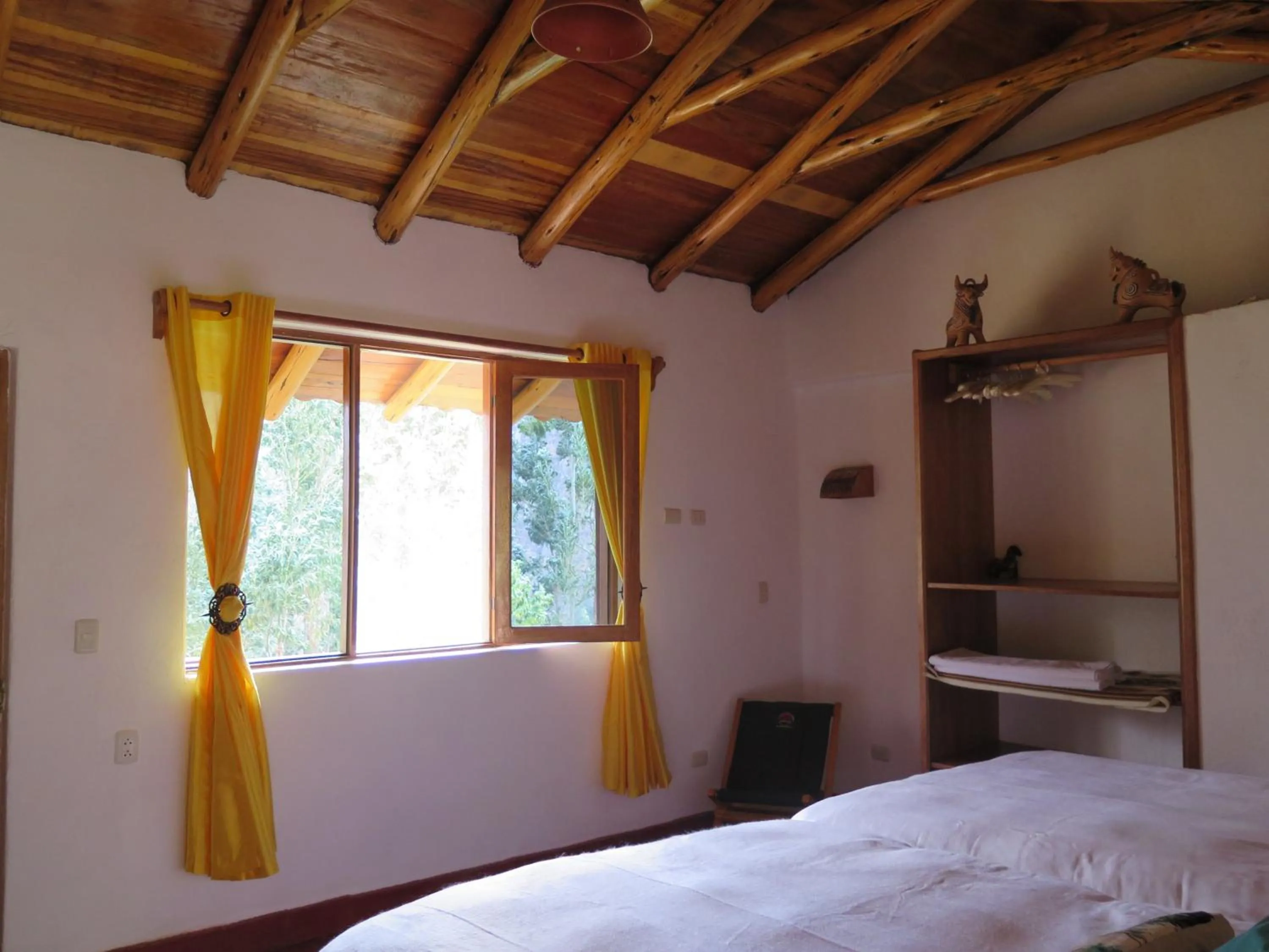 Bedroom, Bed in Birds Hotel Molino