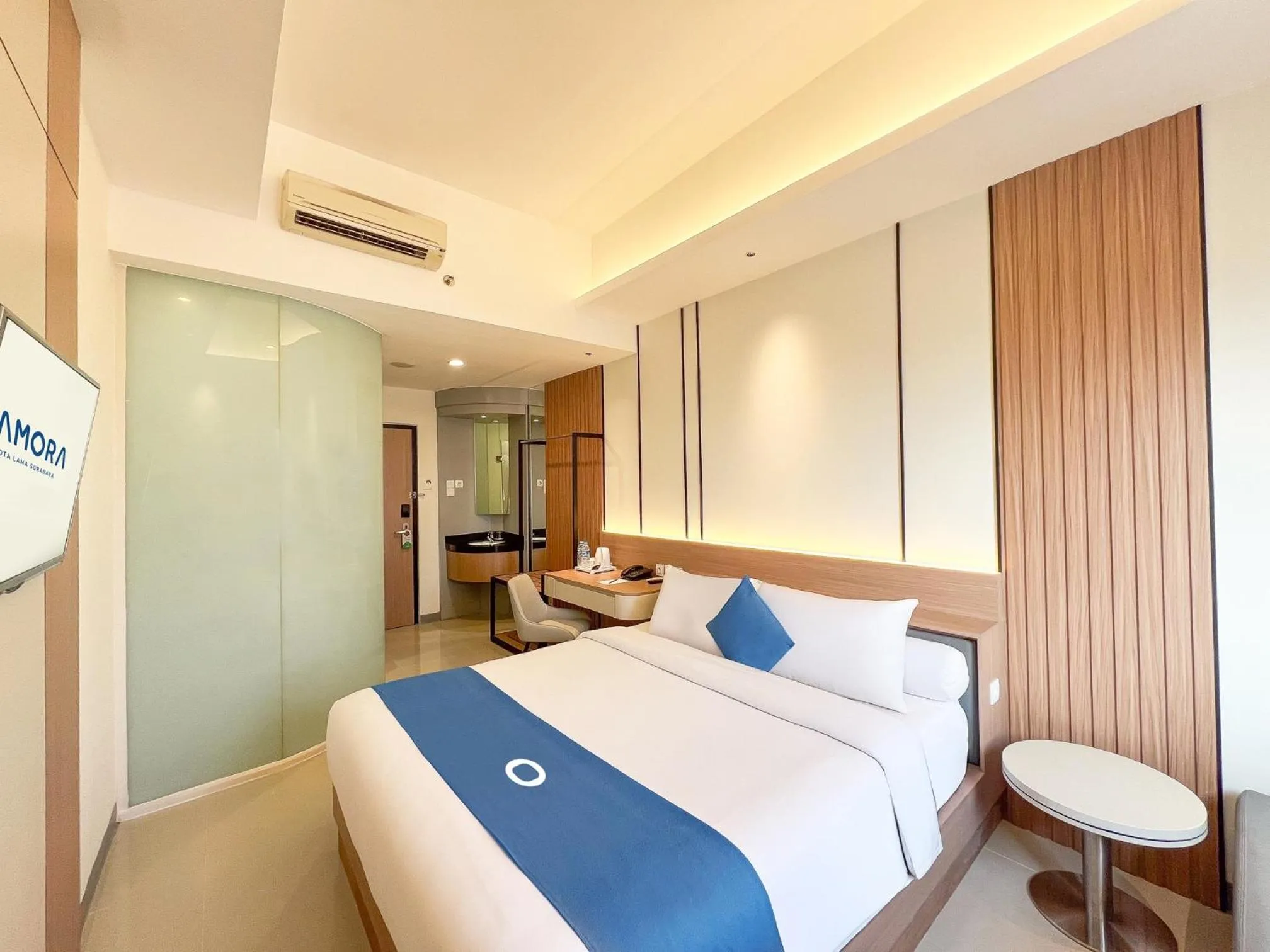 Bedroom, Bed in LAMORA Kota Lama Surabaya