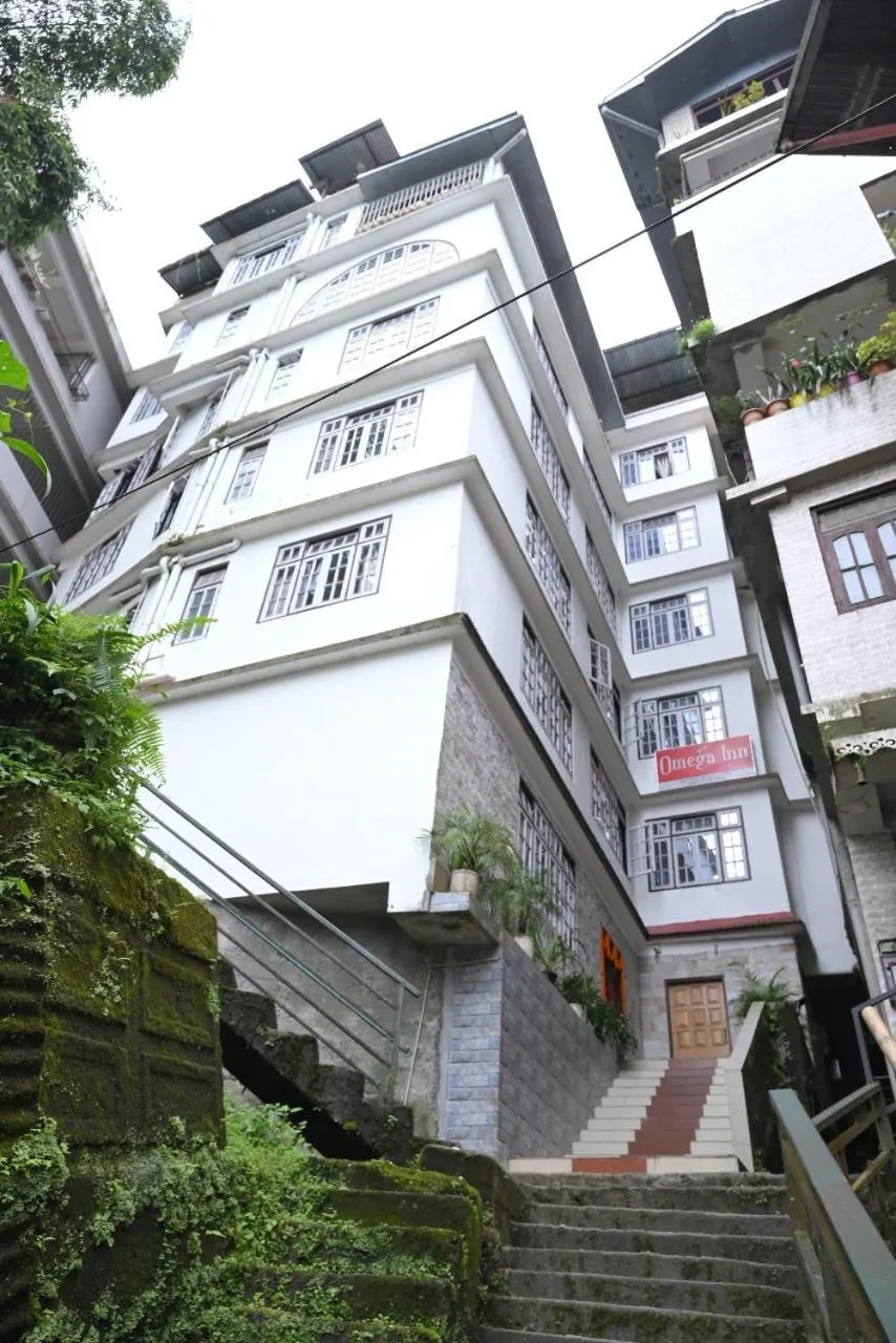 Hotel Omega Inn