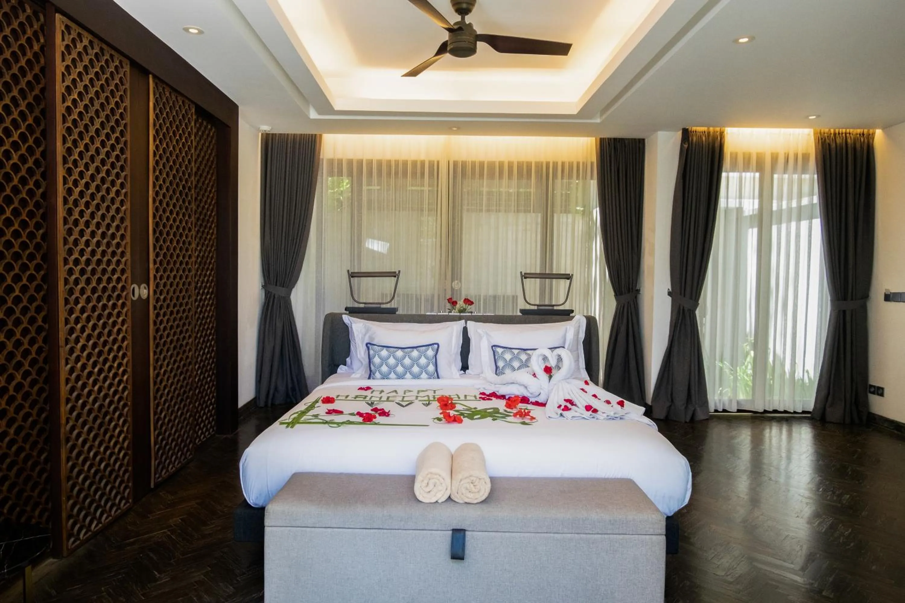 Bed in Prasana Villas by Arjani Resorts