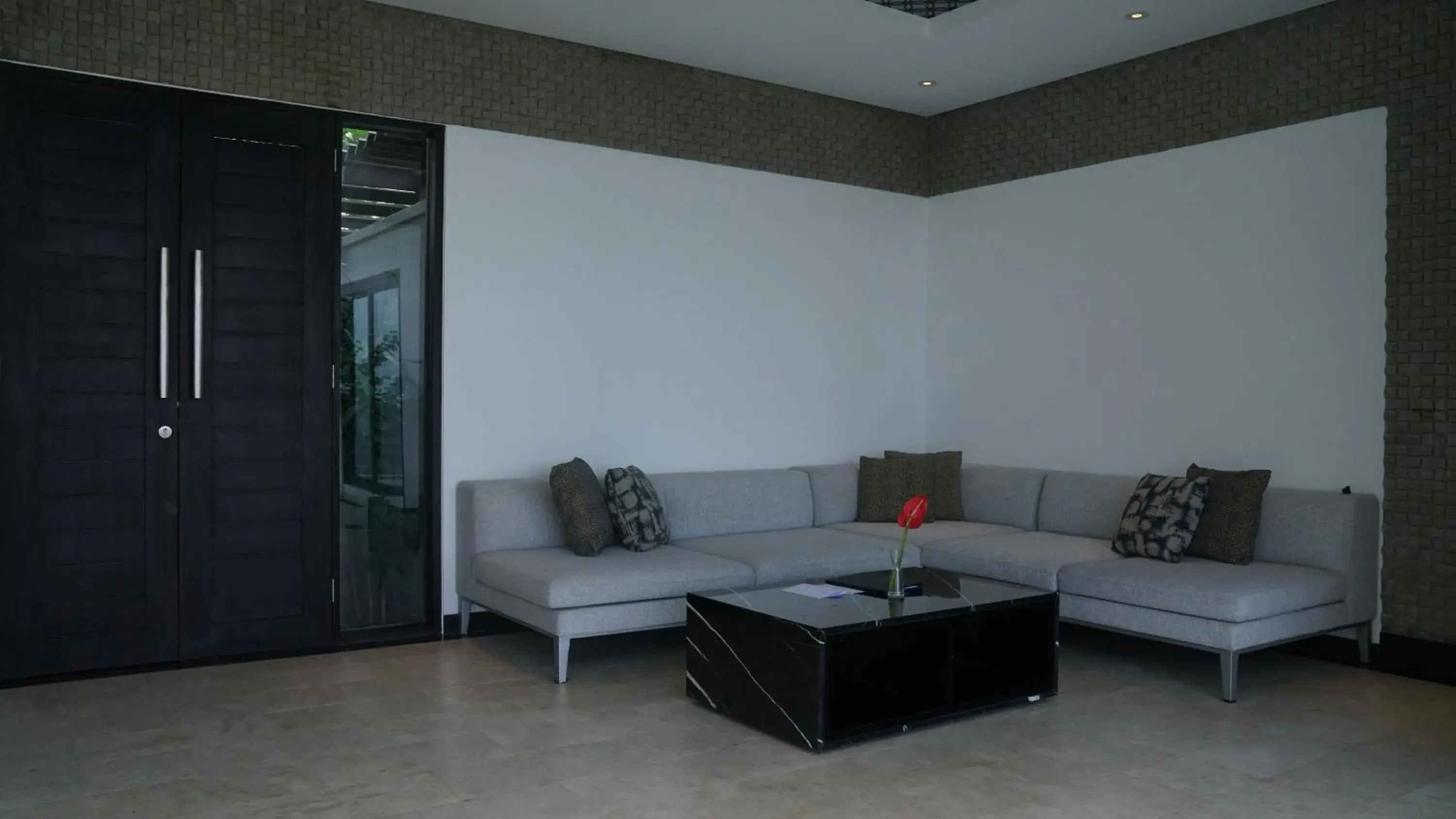 Living room in Prasana Villas by Arjani Resorts Living room in Prasana Villas by Arjani Resorts