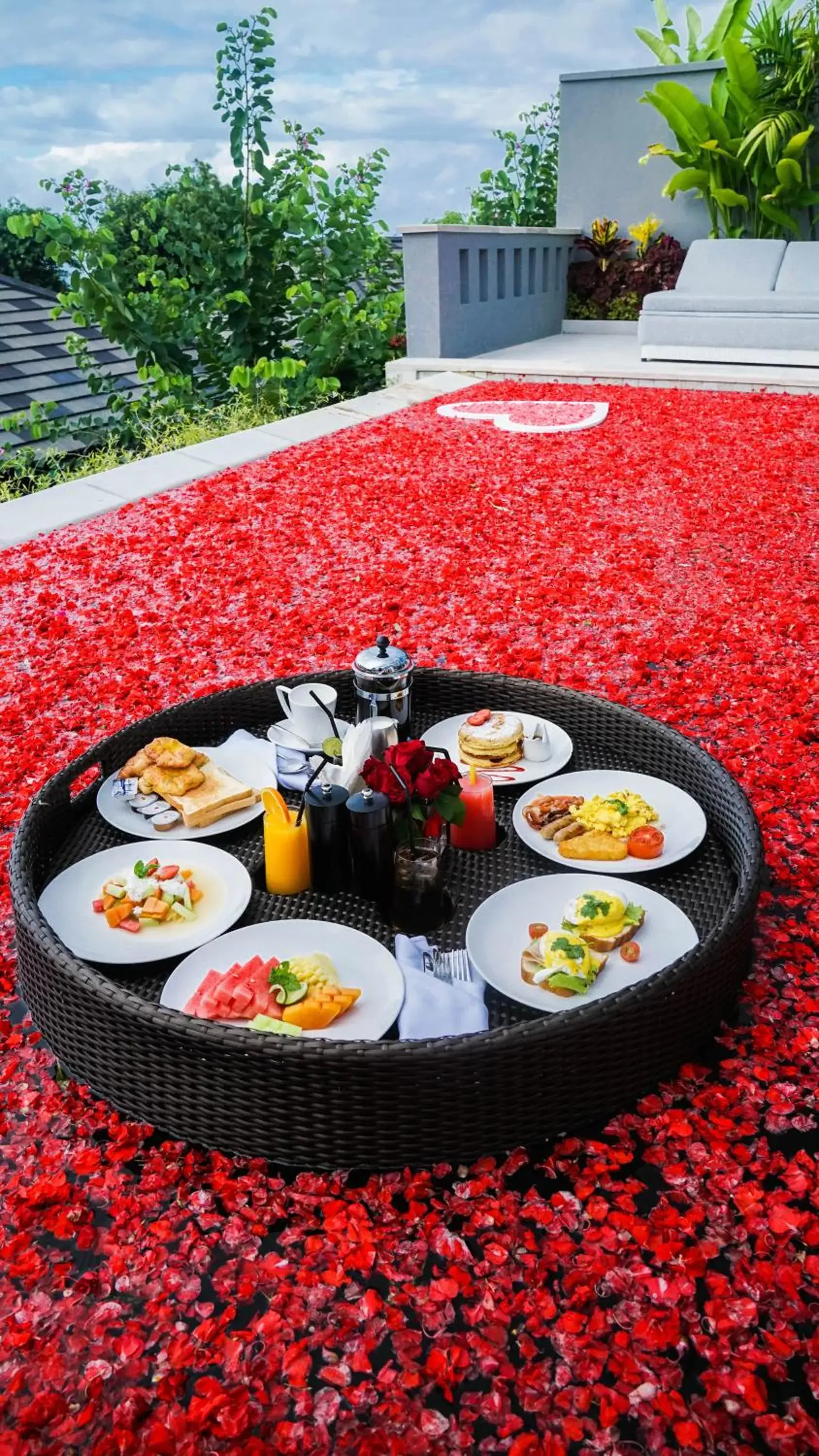 Food and drinks in Prasana Villas by Arjani Resorts Food and drinks in Prasana Villas by Arjani Resorts