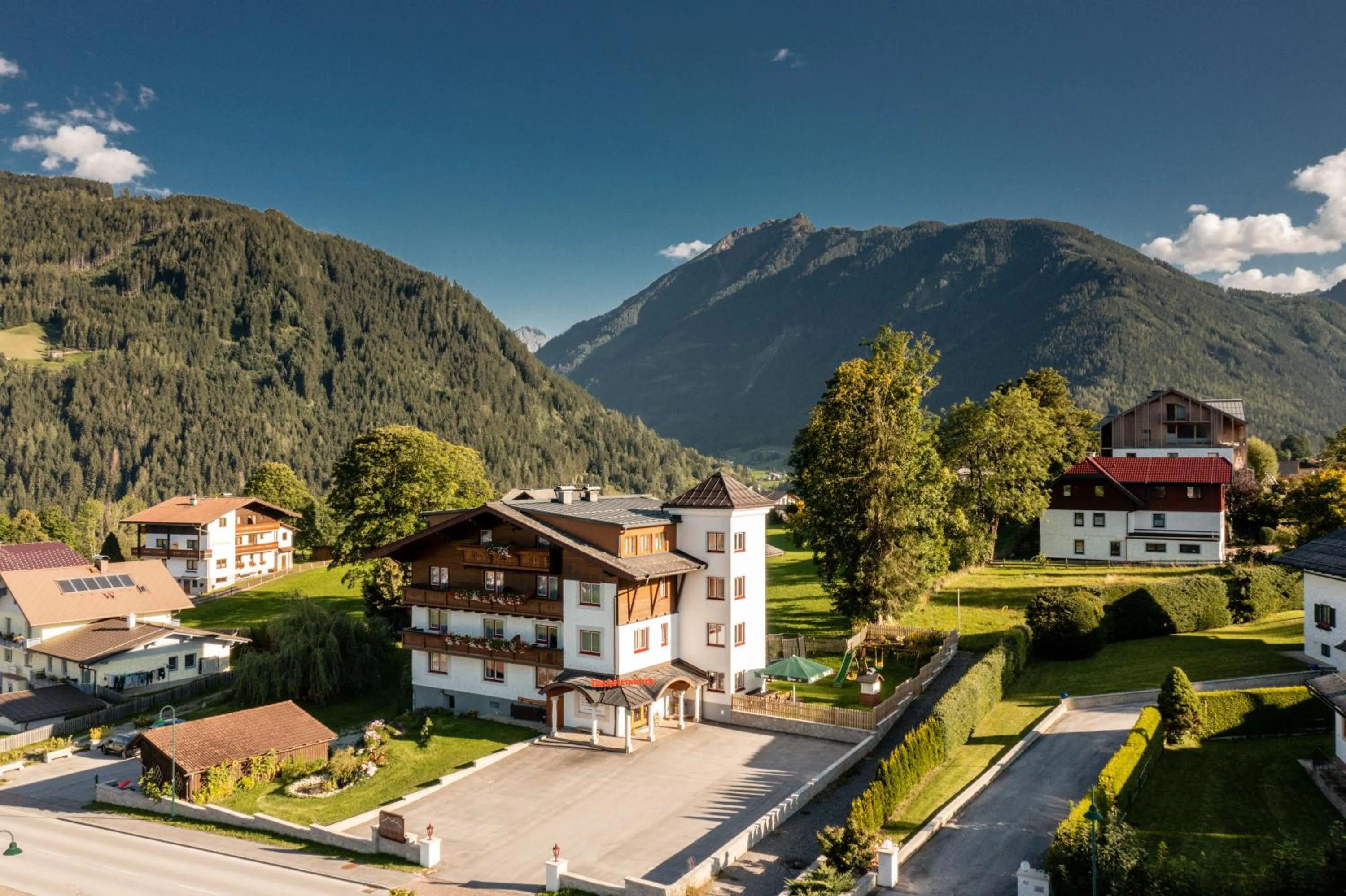 Property building in Dachsteinblick