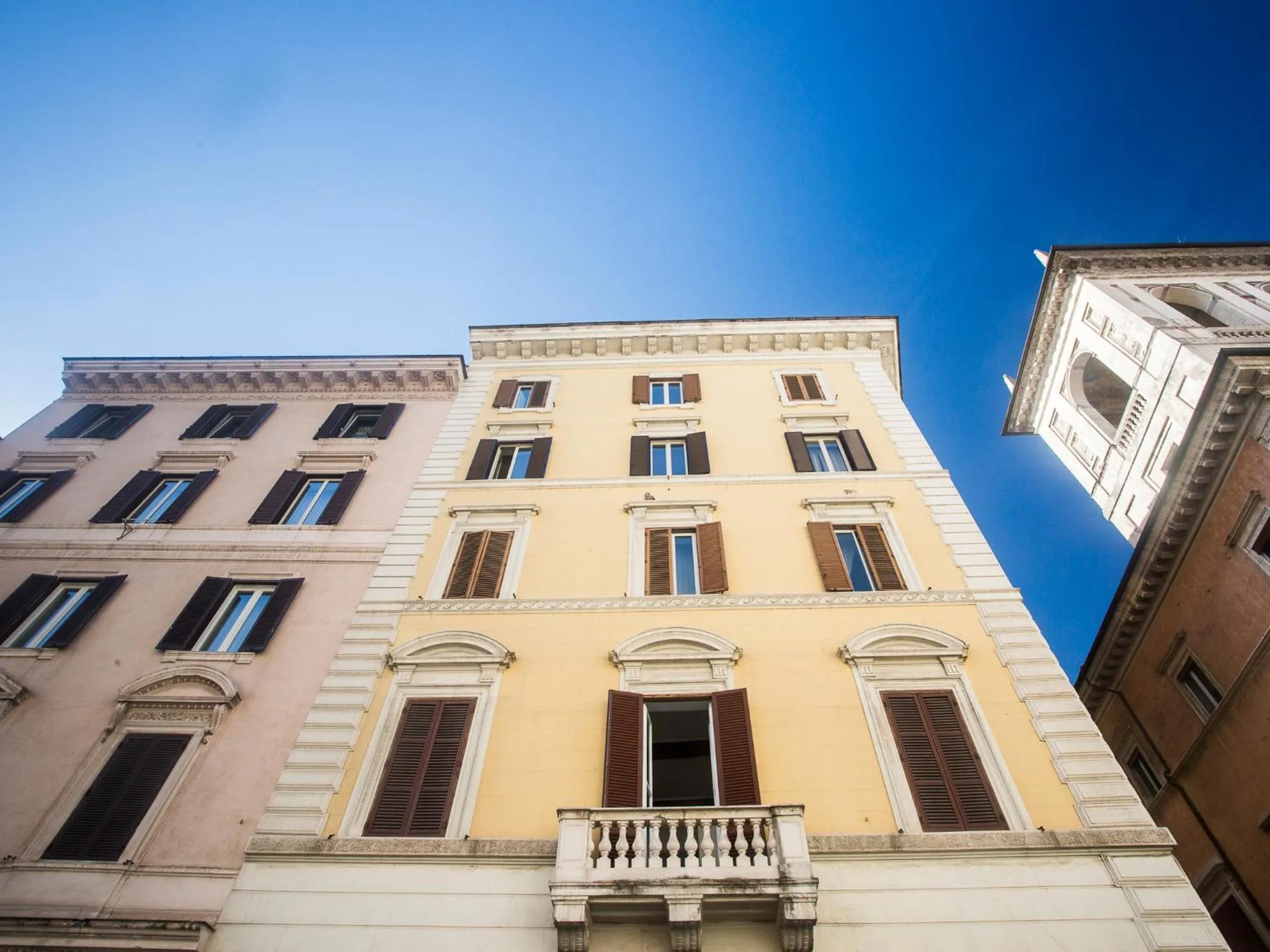 Property building in Primo Piano Suites